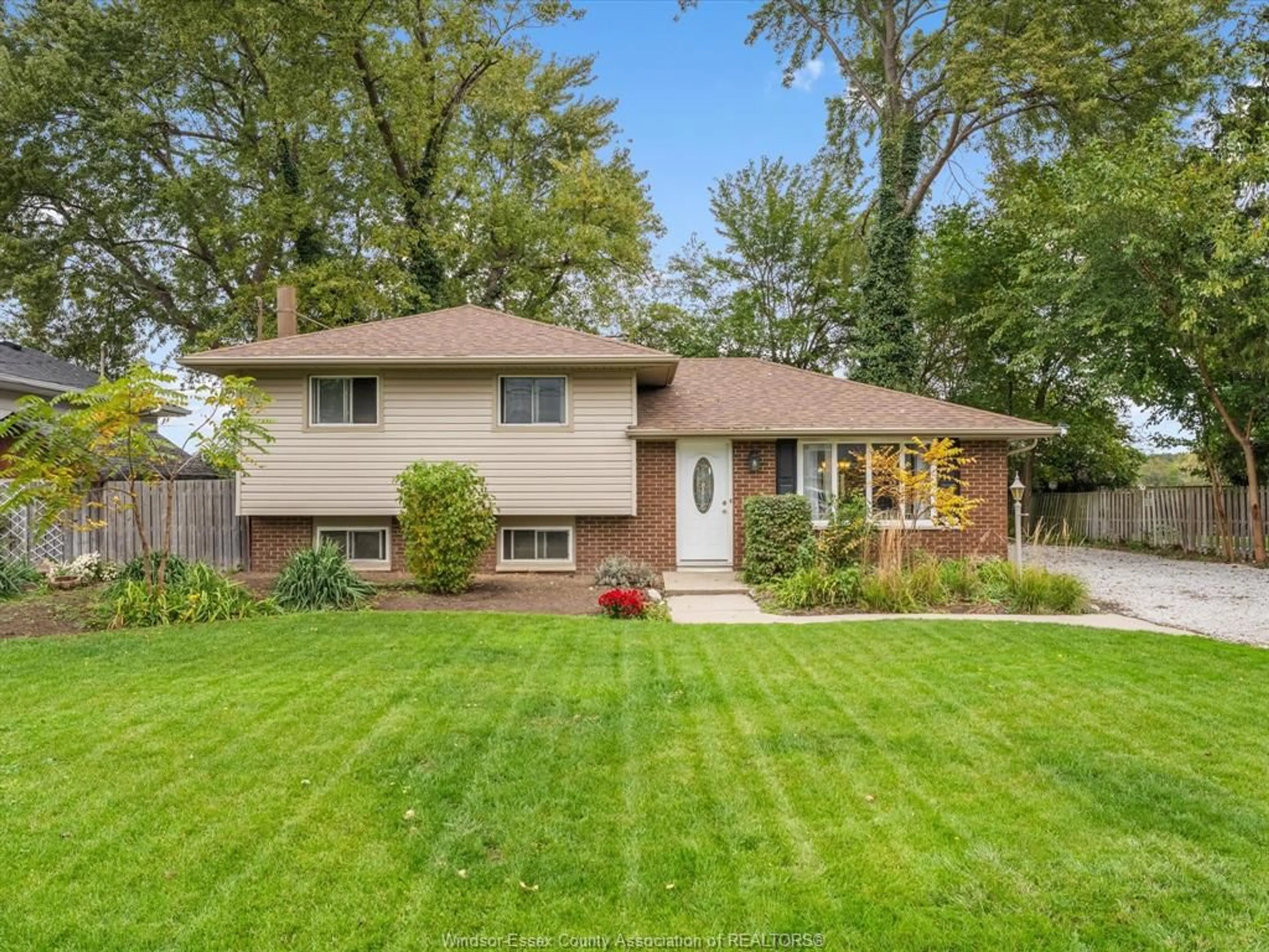 Home with brick exterior material, street for 445 Victory, LaSalle Ontario N9J 1V8
