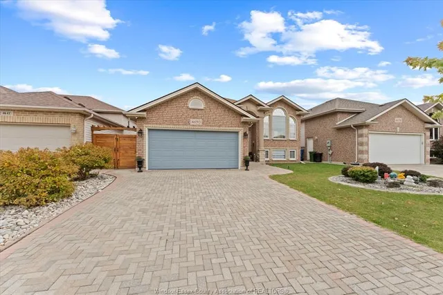 4650 UNICORN Ave, Windsor 2