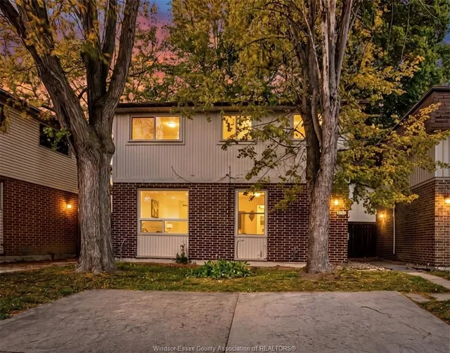9370 AIRE Crt, Windsor 2