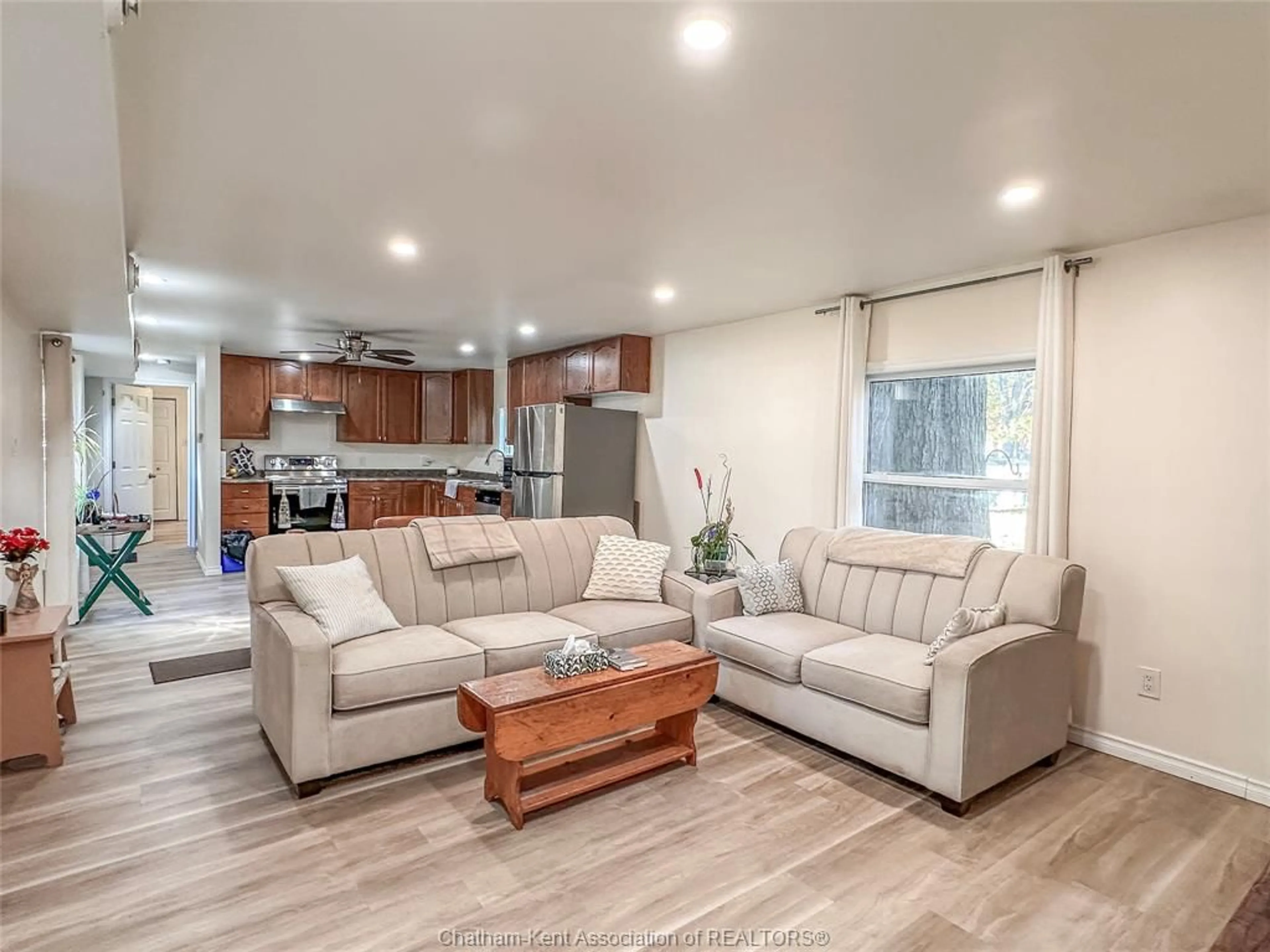 Living room with furniture, unknown for 29338 Jane Rd #79, Thamesville Ontario N0P 2K0
