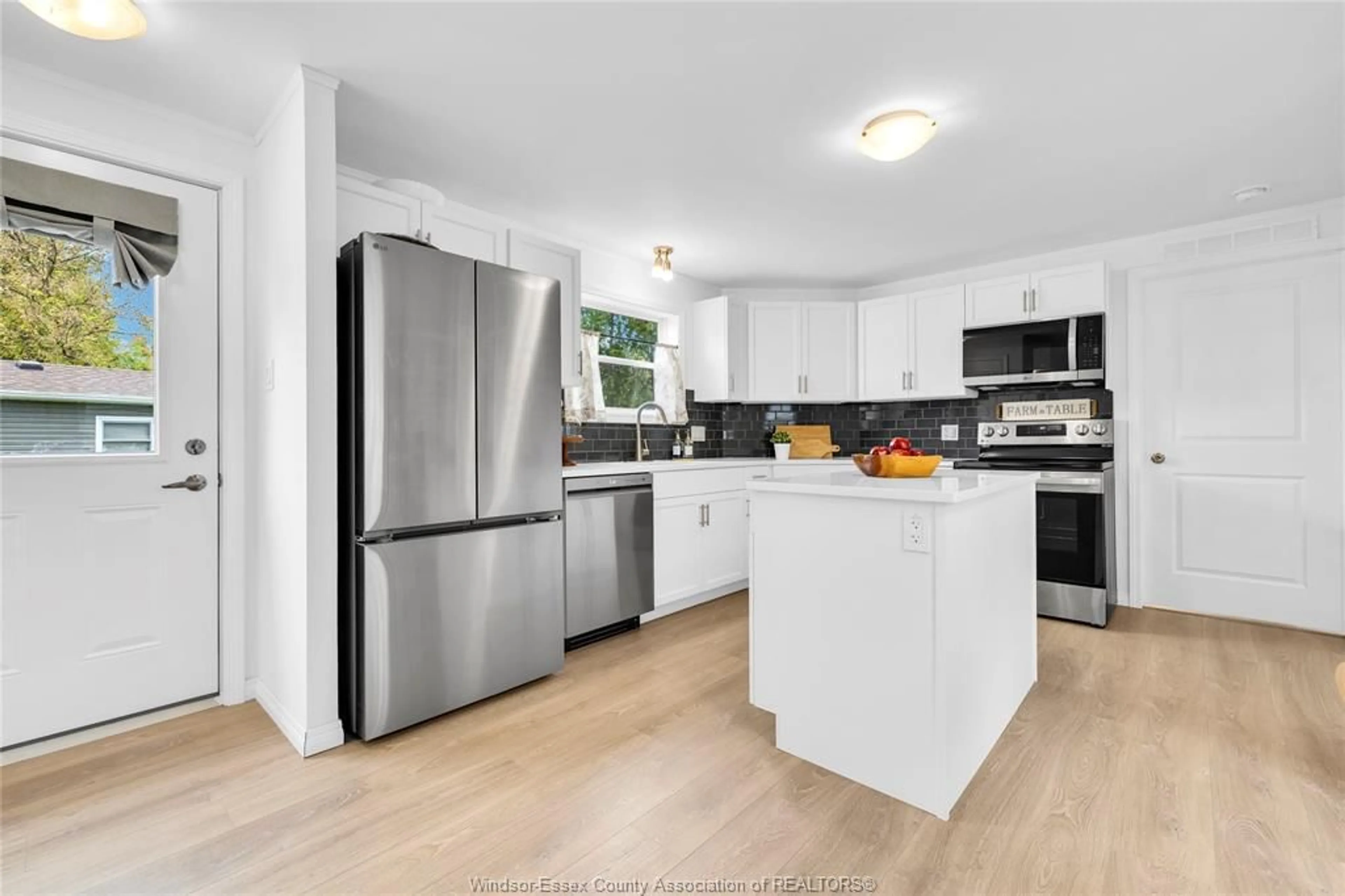 Open concept kitchen, unknown for 14 DANA, Essex Ontario N8M 1Y9