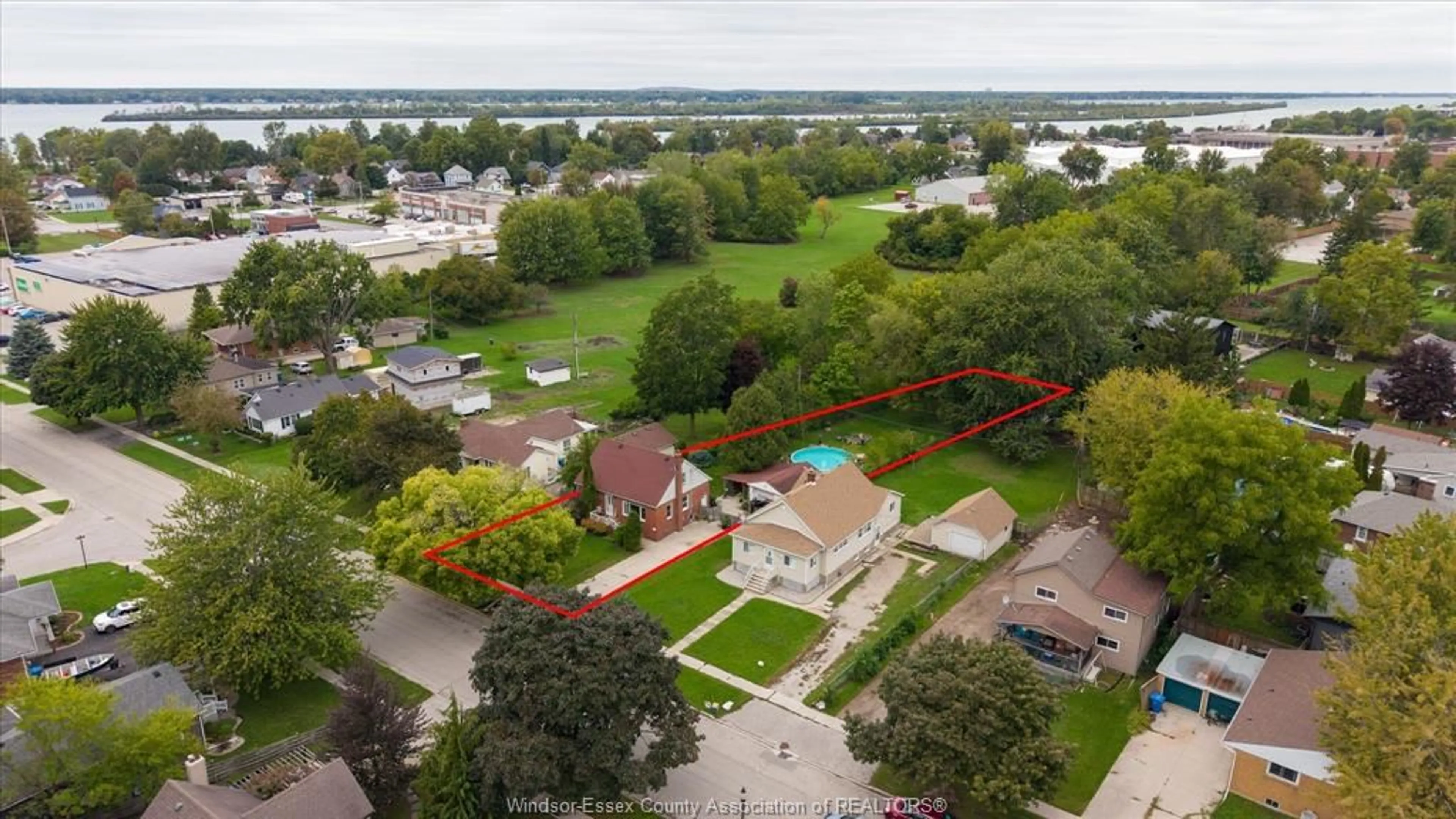 A pic from outside/outdoor area/front of a property/back of a property/a pic from drone, water/lake/river/ocean view for 170 FORT, Amherstburg Ontario N9V 1B8
