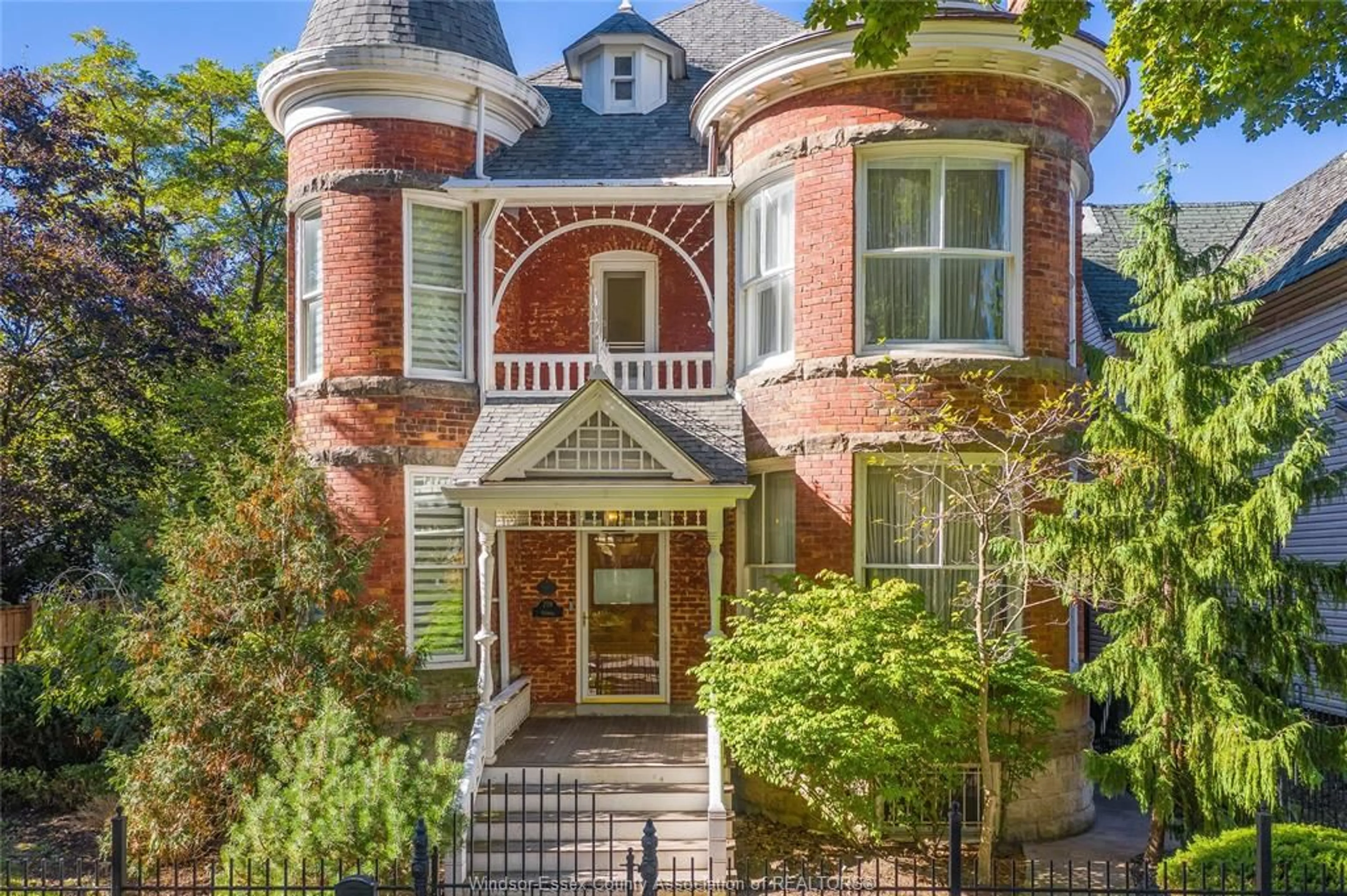 Home with brick exterior material, street for 719 VICTORIA, Windsor Ontario N9A 4N3