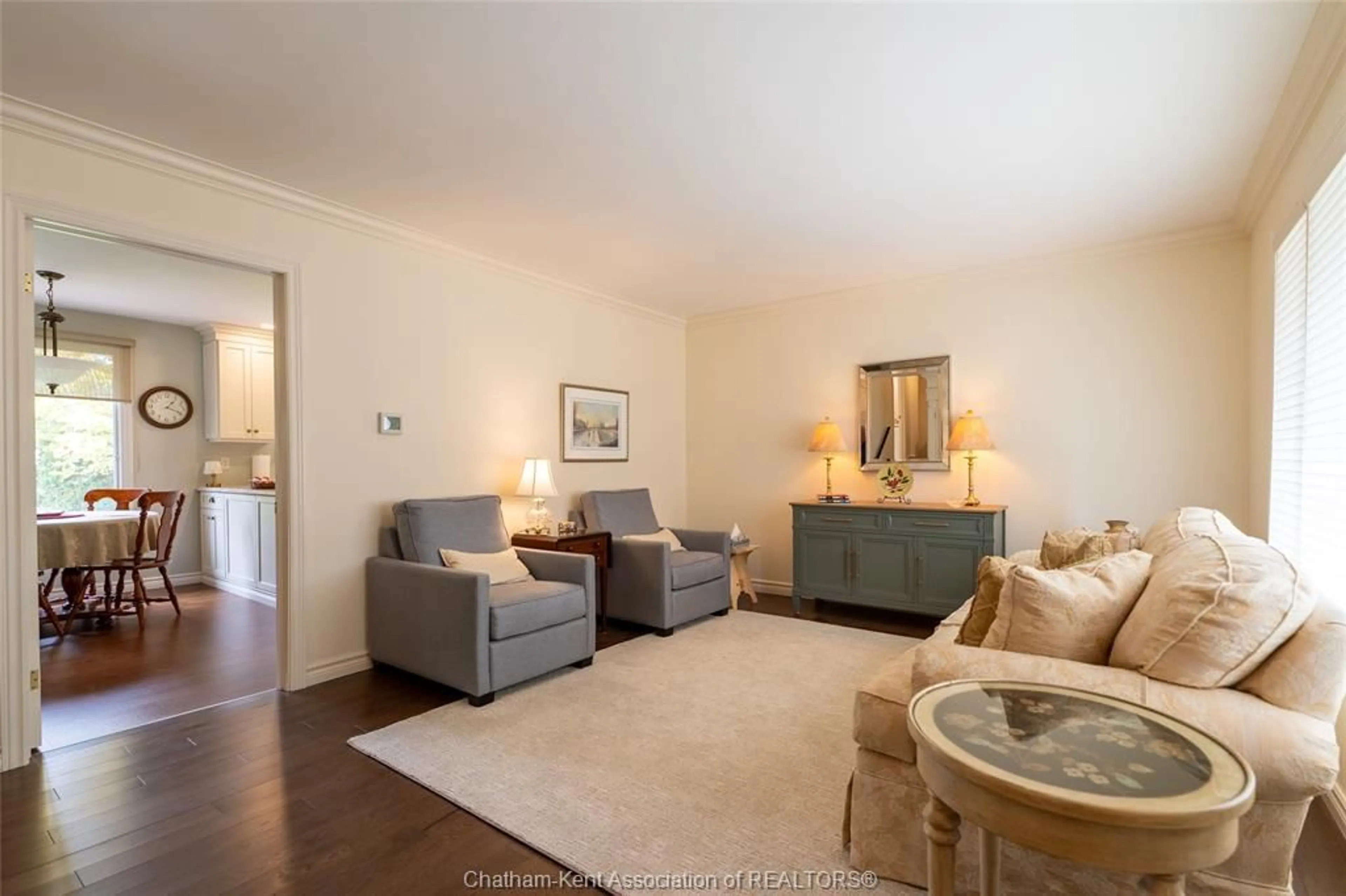 Living room with furniture, unknown for 19 Glengarry Cres, Chatham Ontario N7L 4J1
