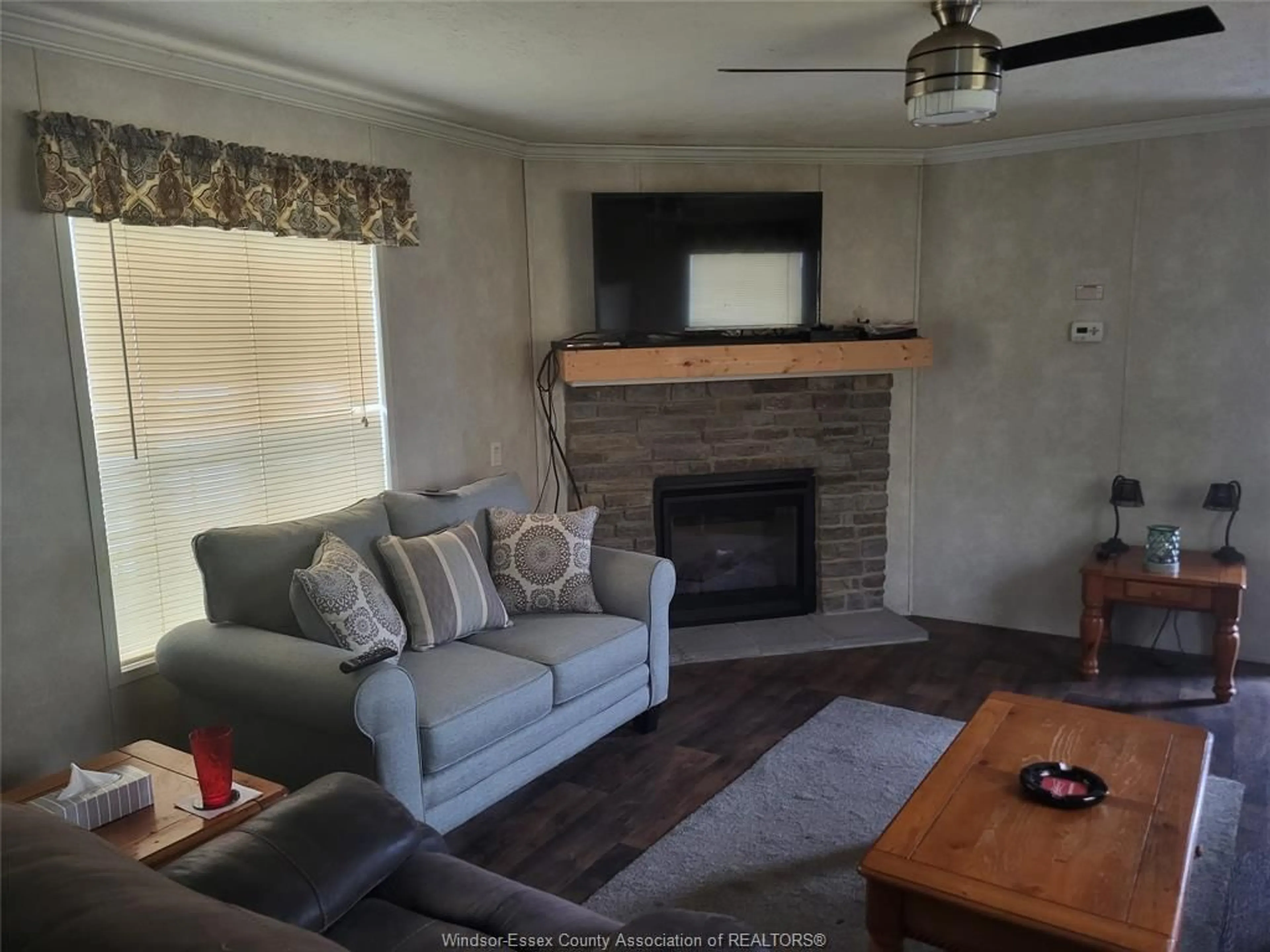 Living room with furniture, unknown for 21 WILDER, Lakeshore Ontario N8N 2S9