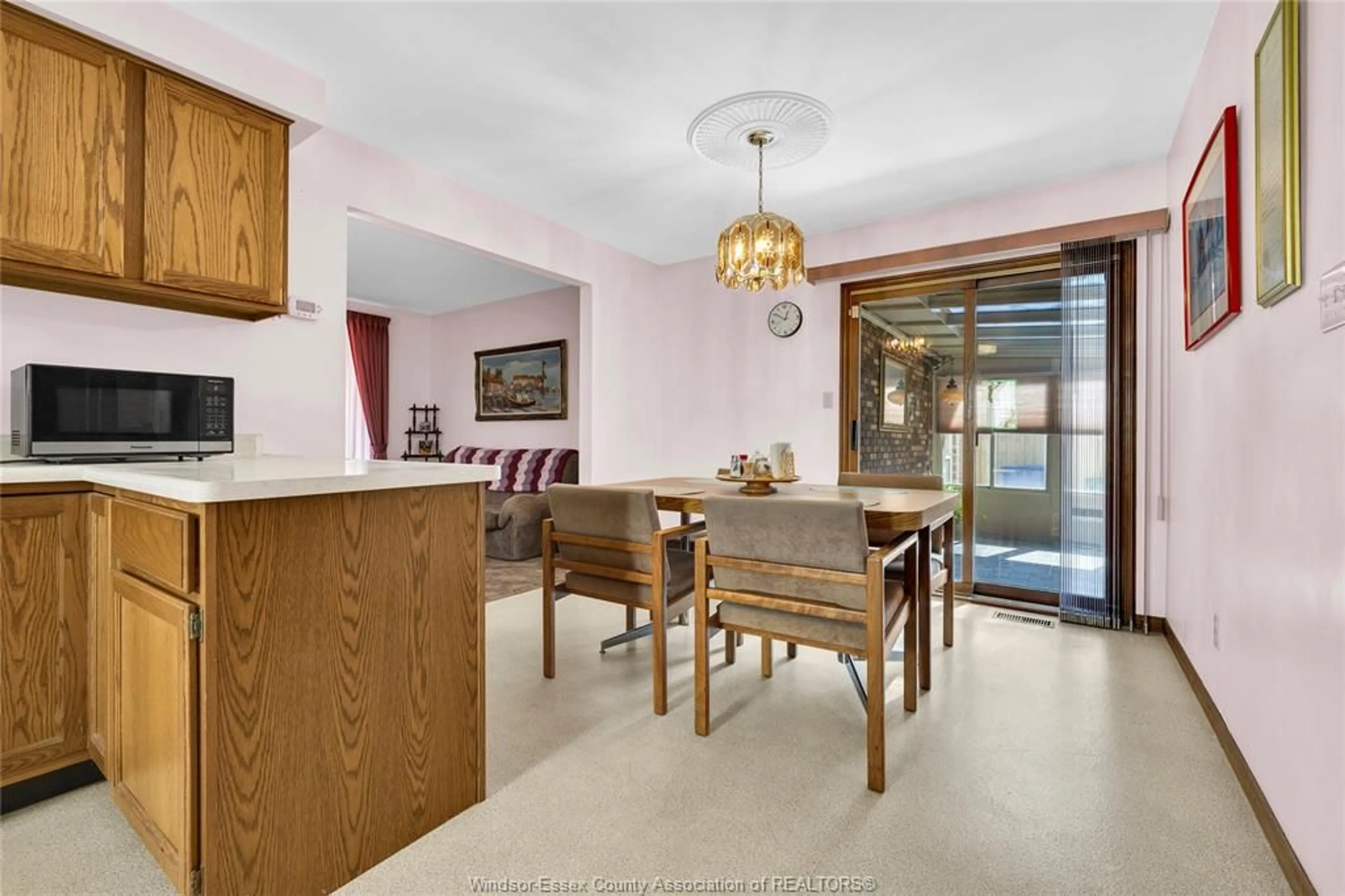 Dining room, unknown for 1613 EVERTS, Windsor Ontario N9B 3E4