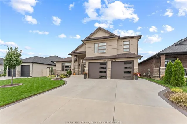 1307 CLEARWATER, Windsor 4
