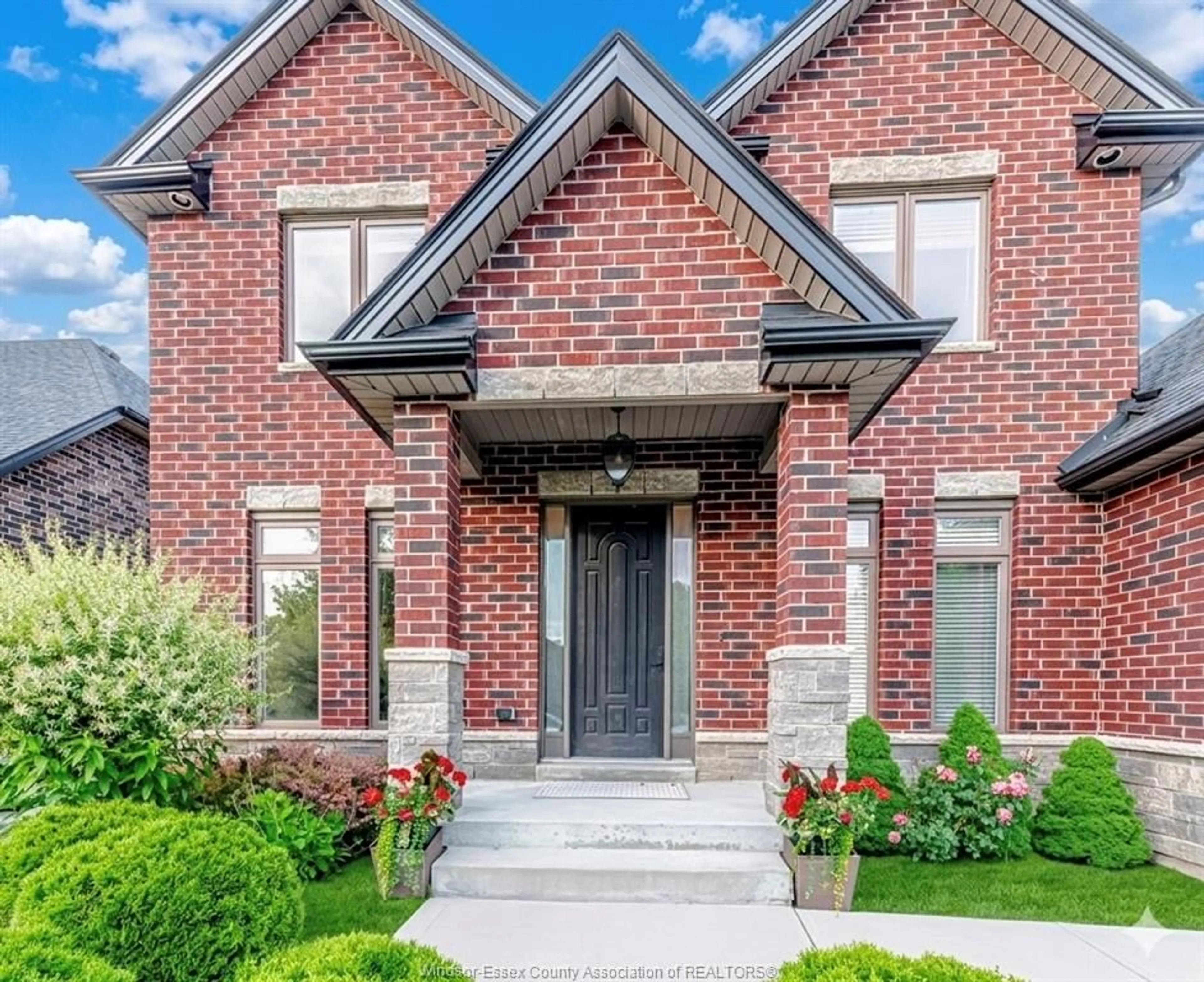 Home with brick exterior material, street for 4146 DAYTONA Ave, LaSalle Ontario N9H 0G8