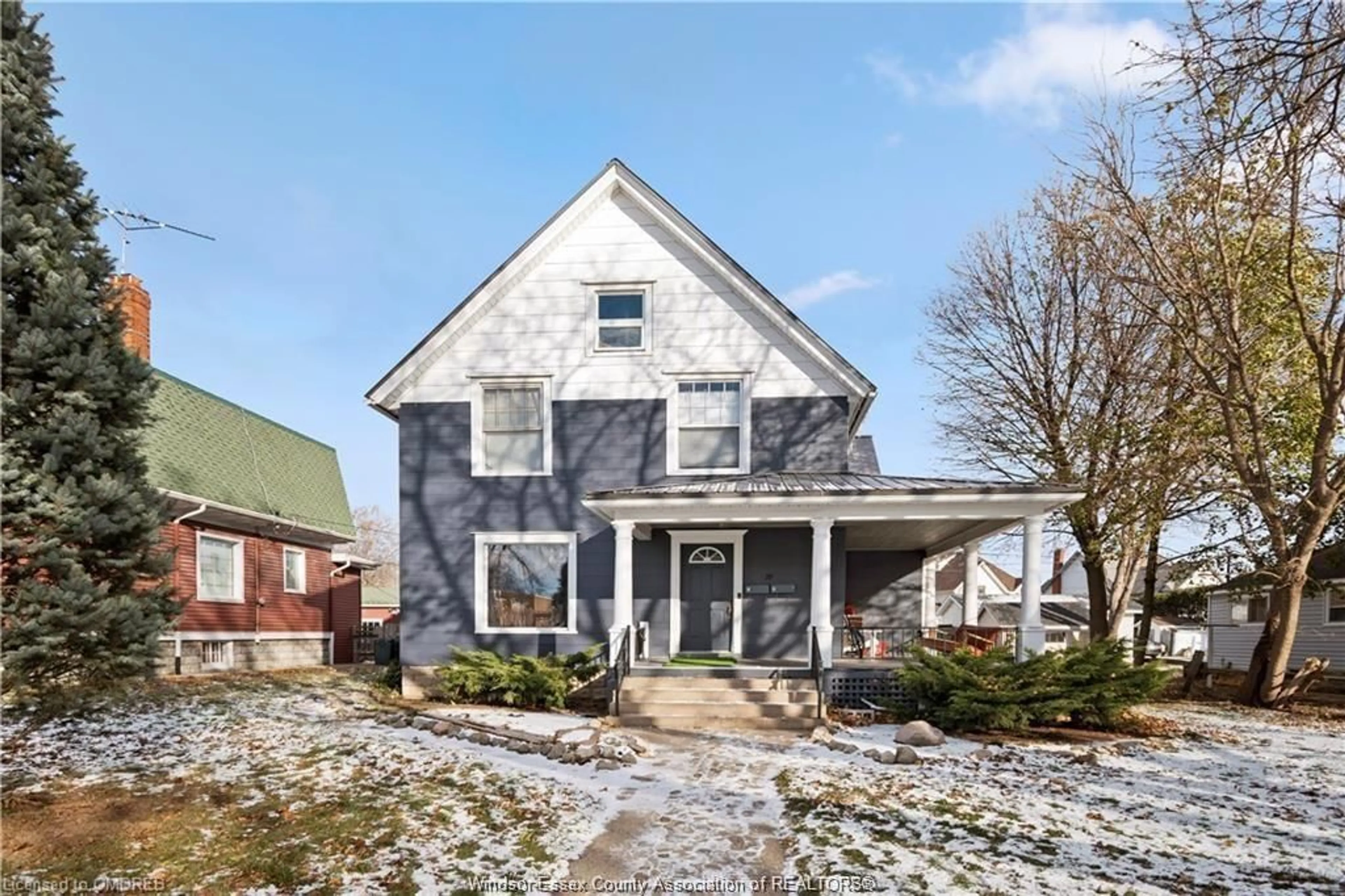 Home with brick exterior material, street for 39 RUSSELL St, Leamington Ontario N8H 1V1