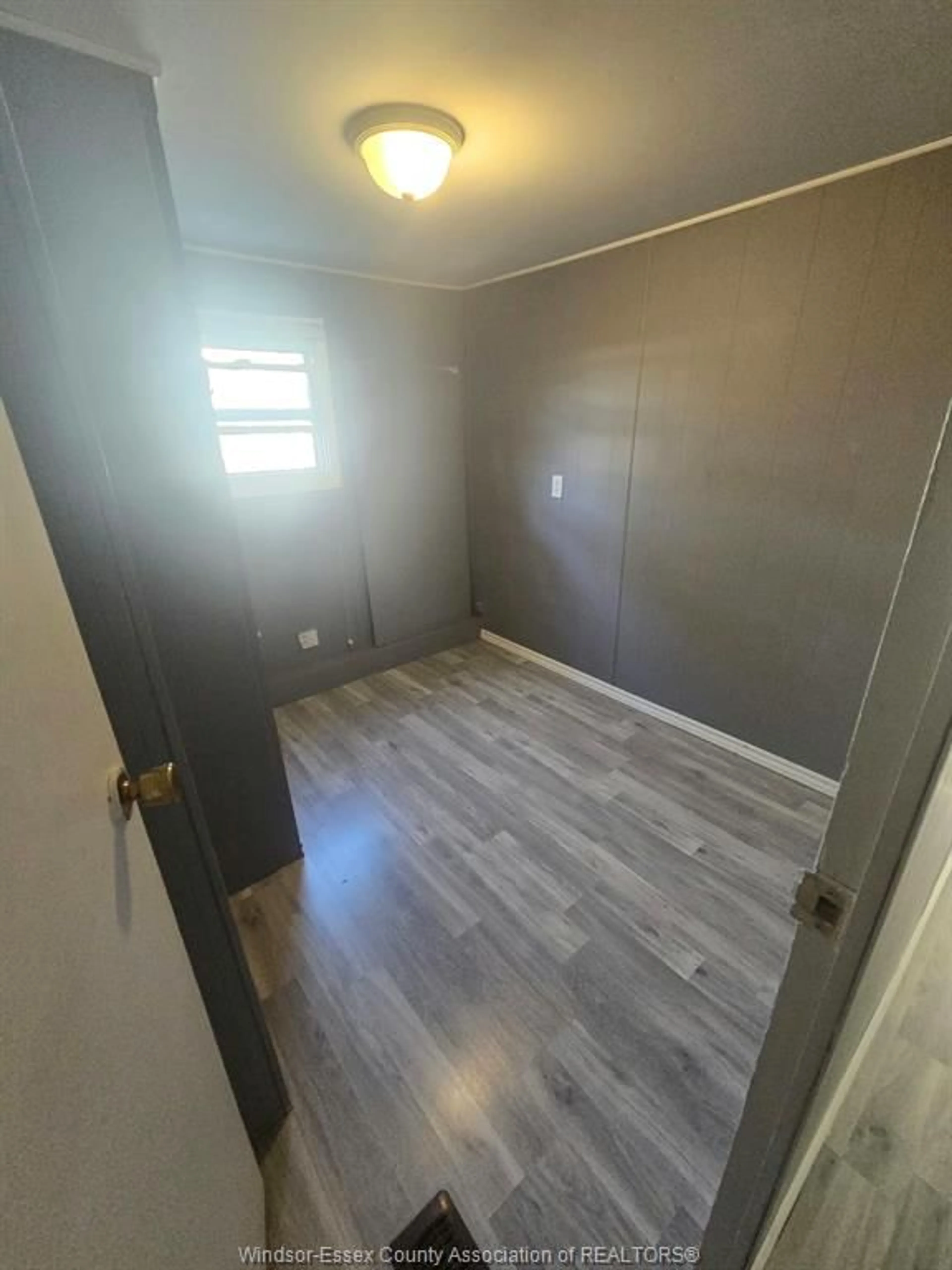 A pic of a room for 160 NEIL Crt, Essex Ontario N8M 2A6