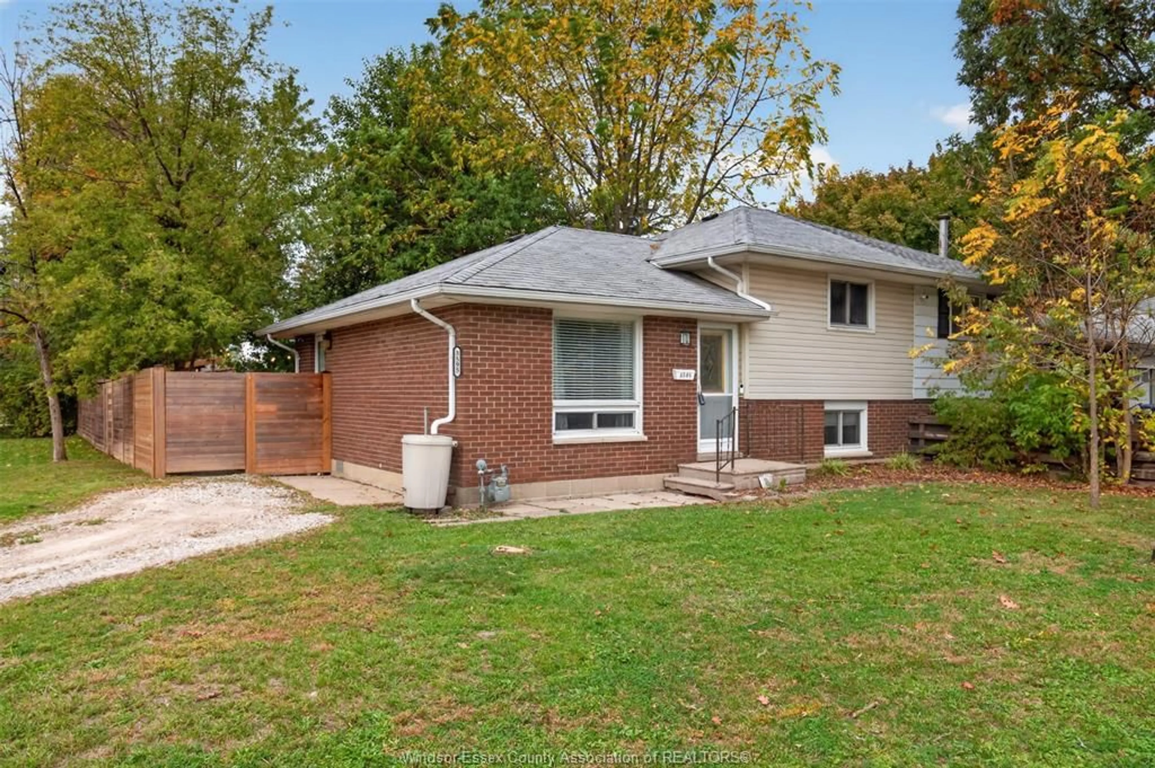 Home with brick exterior material, street for 3595 Byng, Windsor Ontario N8W 3H7