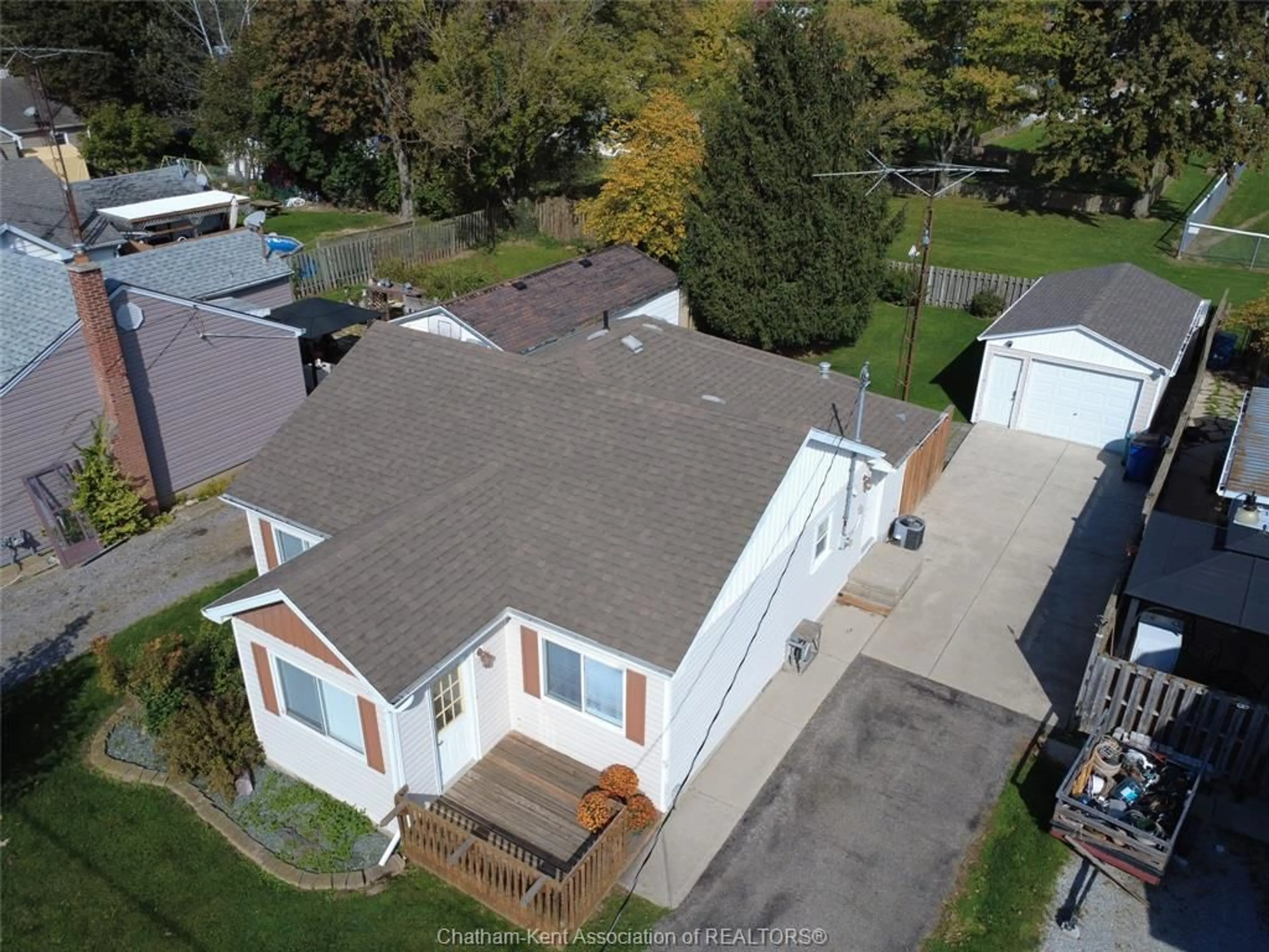 A pic from outside/outdoor area/front of a property/back of a property/a pic from drone, street for 20977 Mahler St, Charing Cross Ontario N0P 1G0