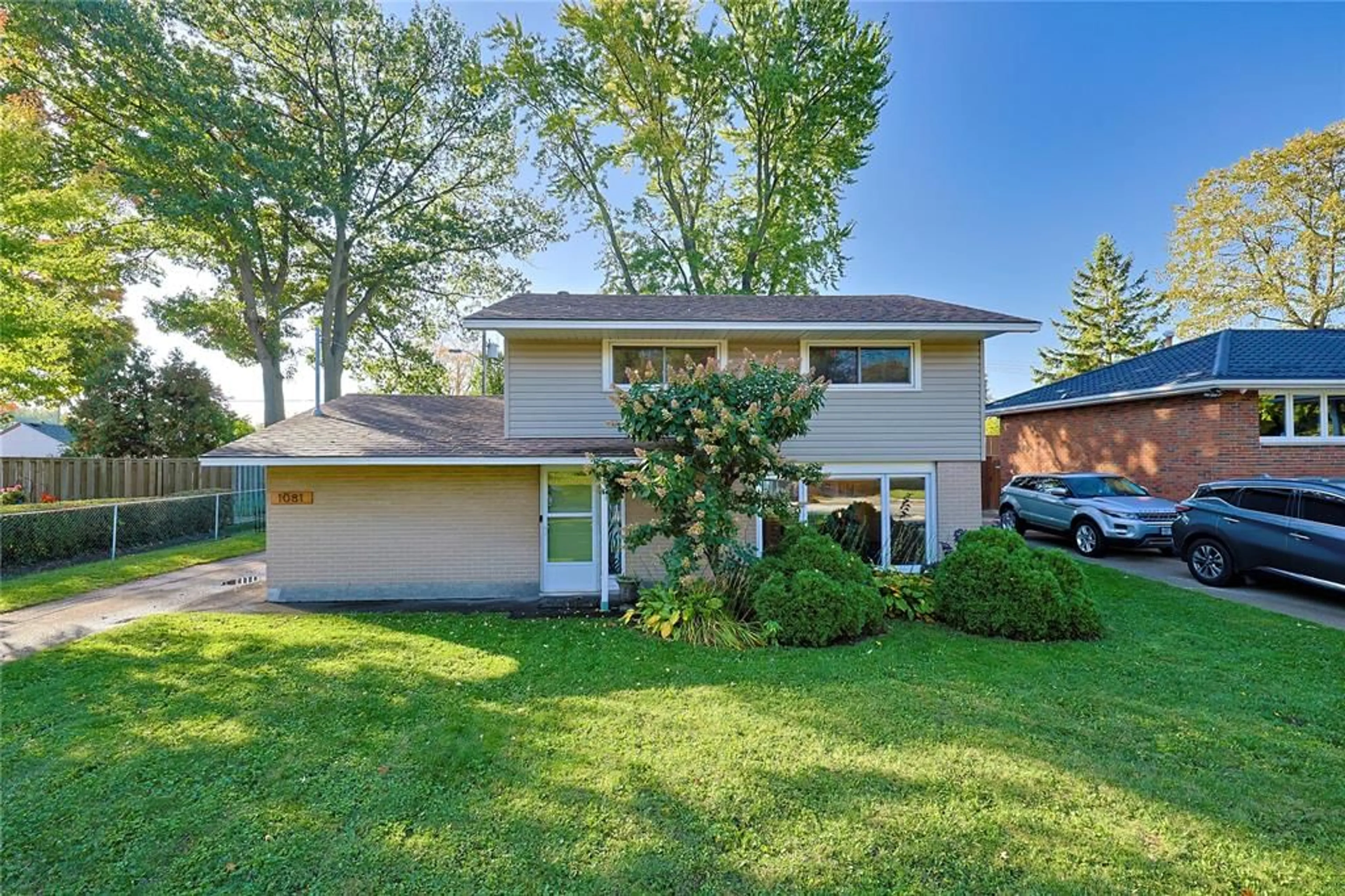 Unknown for 1081 TALFOURD St, Sarnia Ontario N7S 1C2