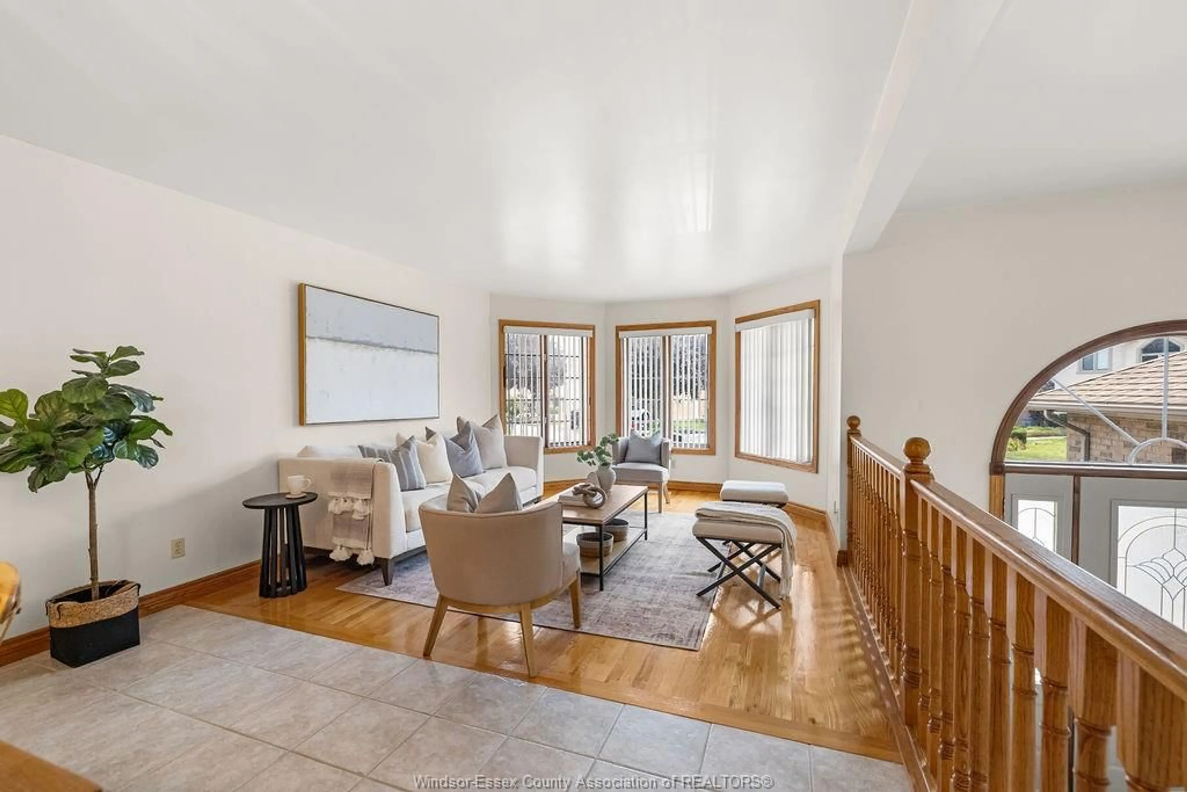 Living room with furniture, unknown for 2672 FLEMING Crt, Windsor Ontario N9E 4P1