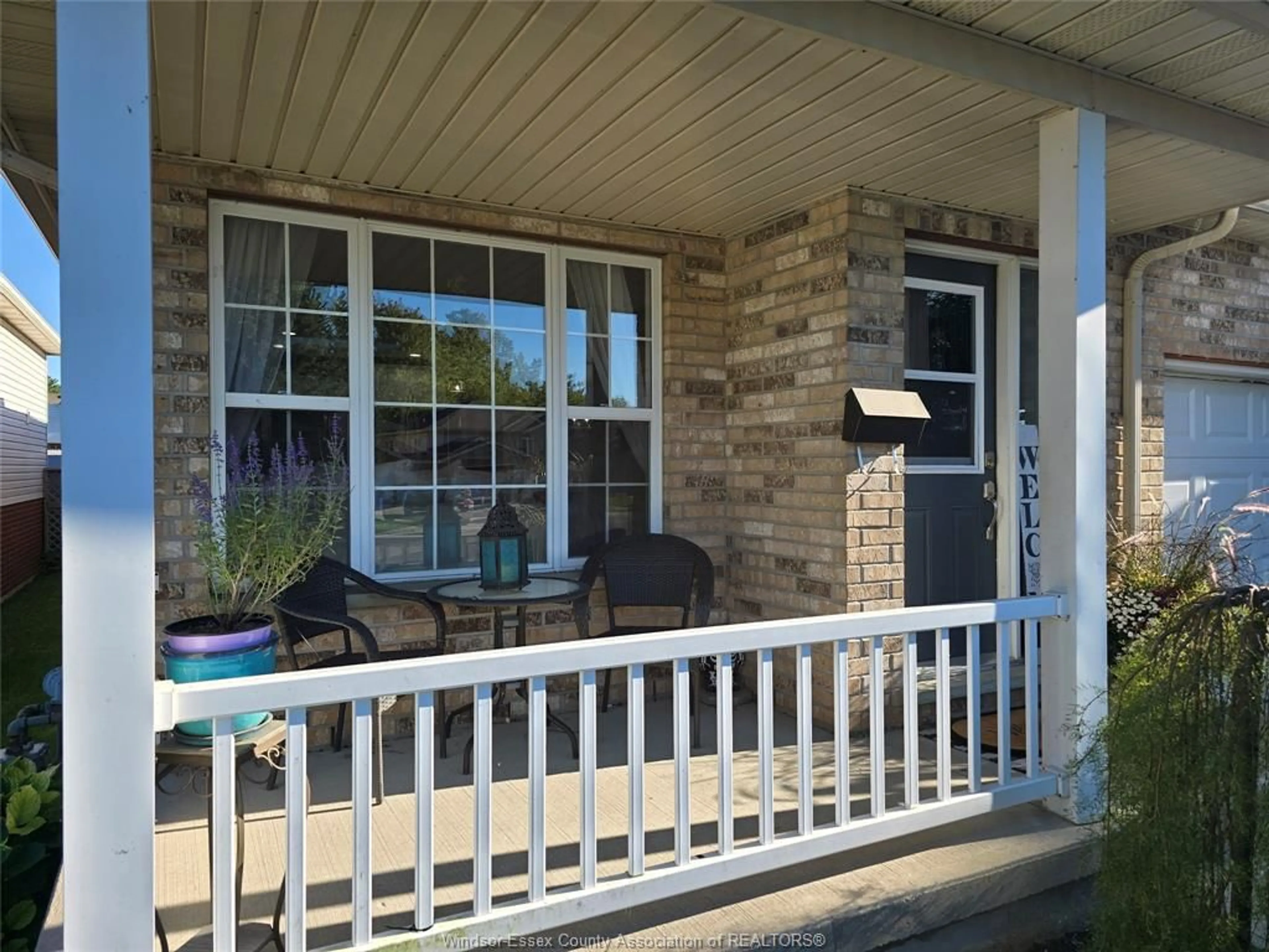 Patio, street for 110 GREENFIELD Lane, Chatham Ontario N7L 5N5