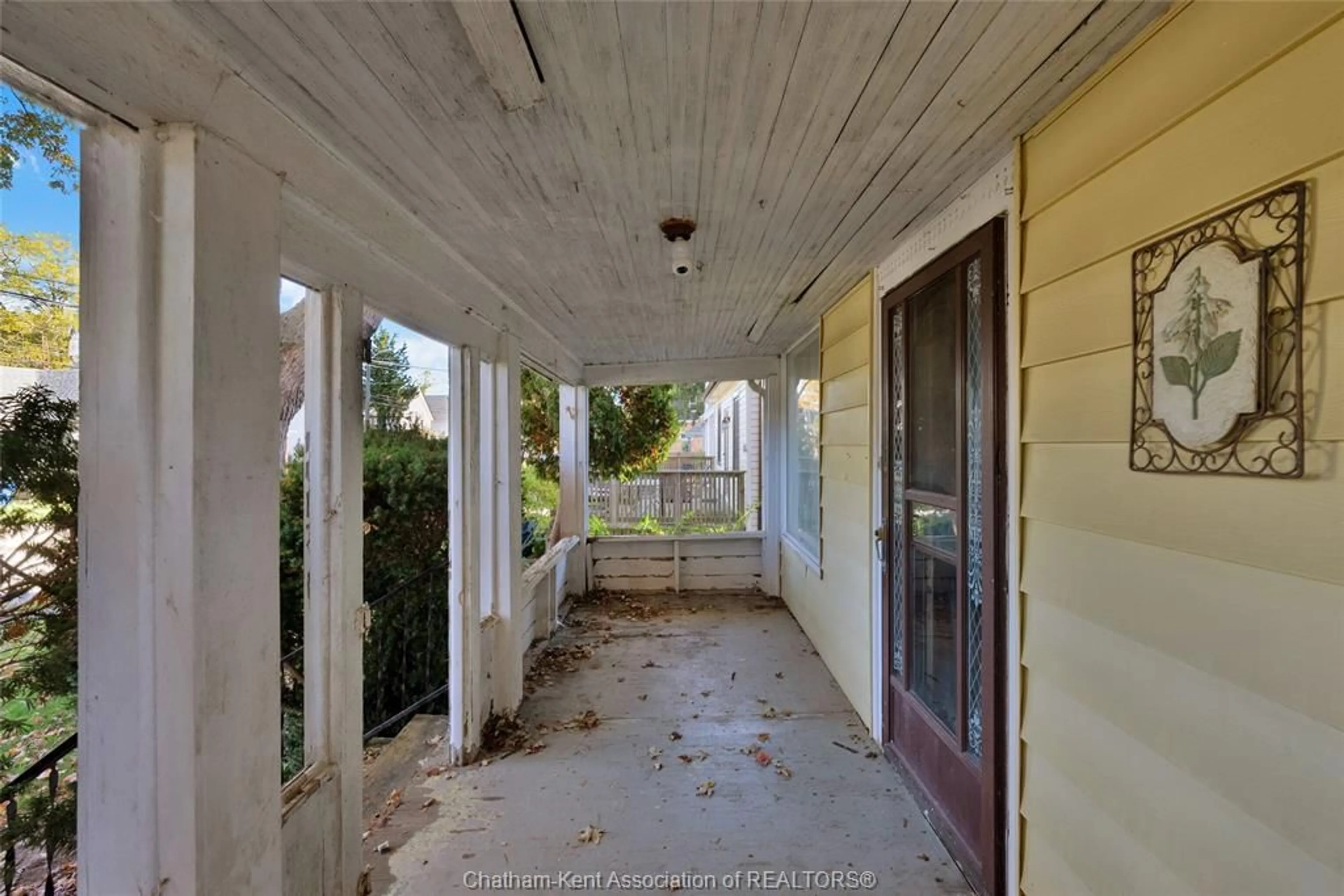 Unknown for 54 Patteson Ave, Chatham Ontario N7M 1T5