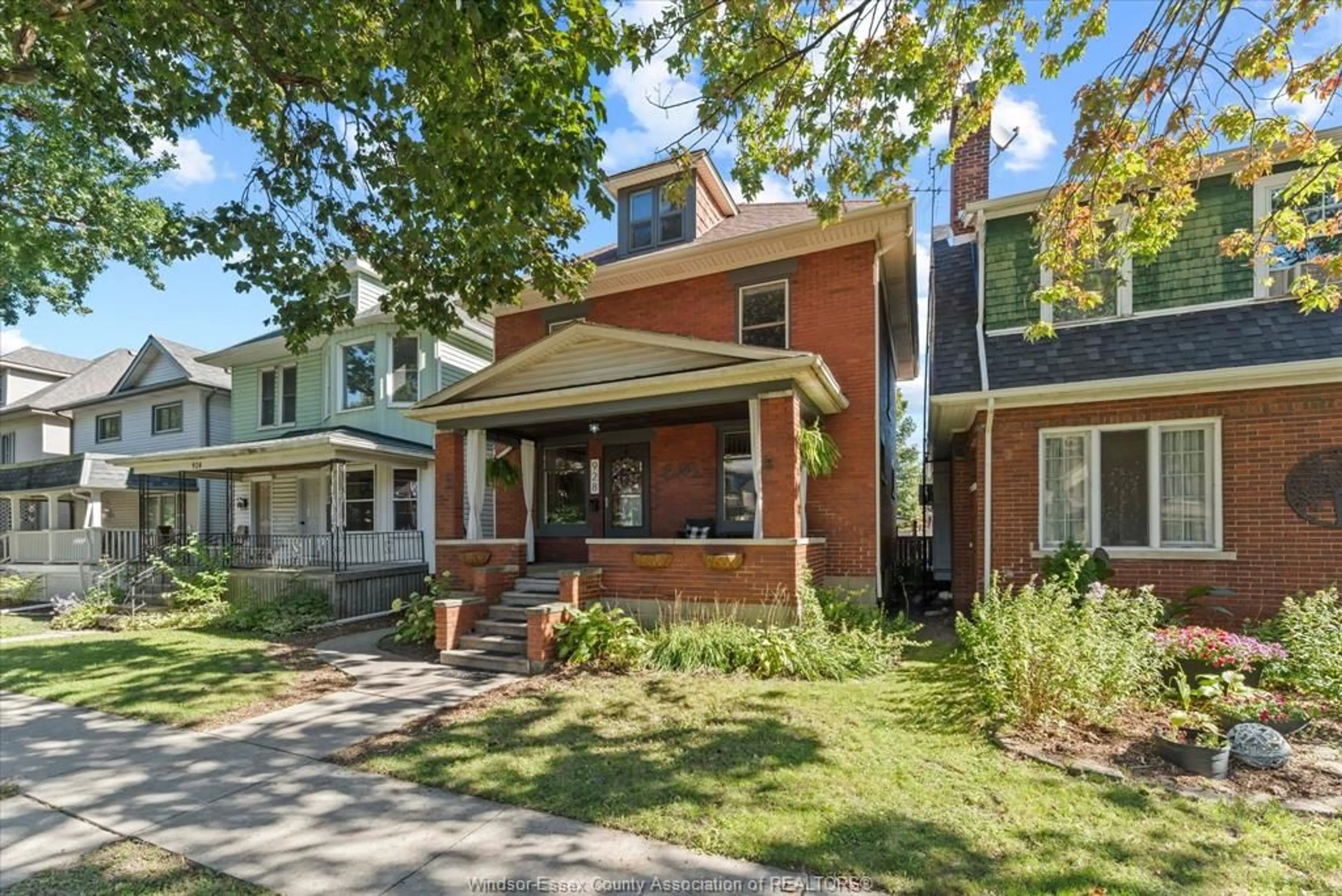 Home with brick exterior material, street for 928 WINDERMERE Rd, Windsor Ontario N8Y 3C4
