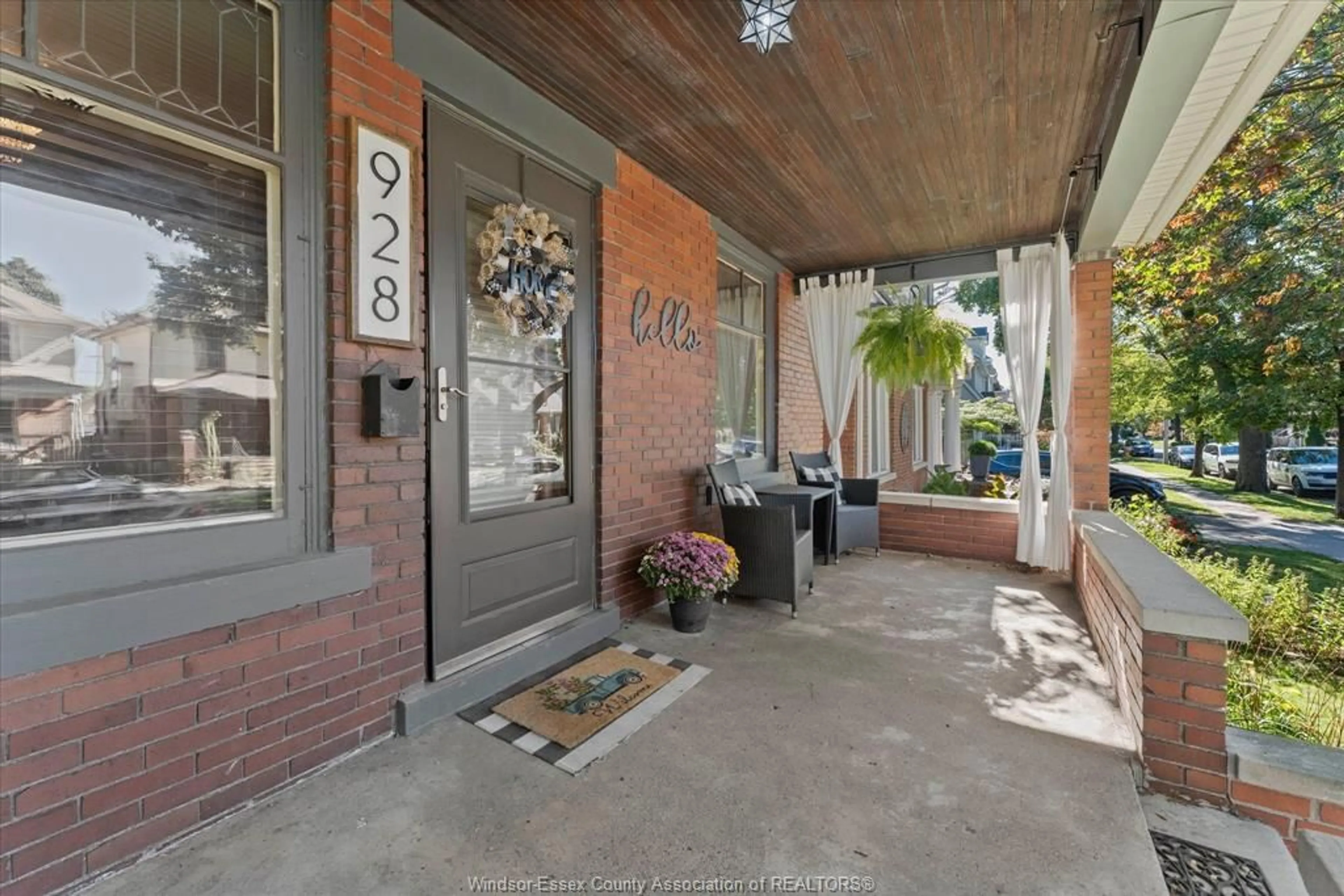 Unknown for 928 WINDERMERE Rd, Windsor Ontario N8Y 3C4