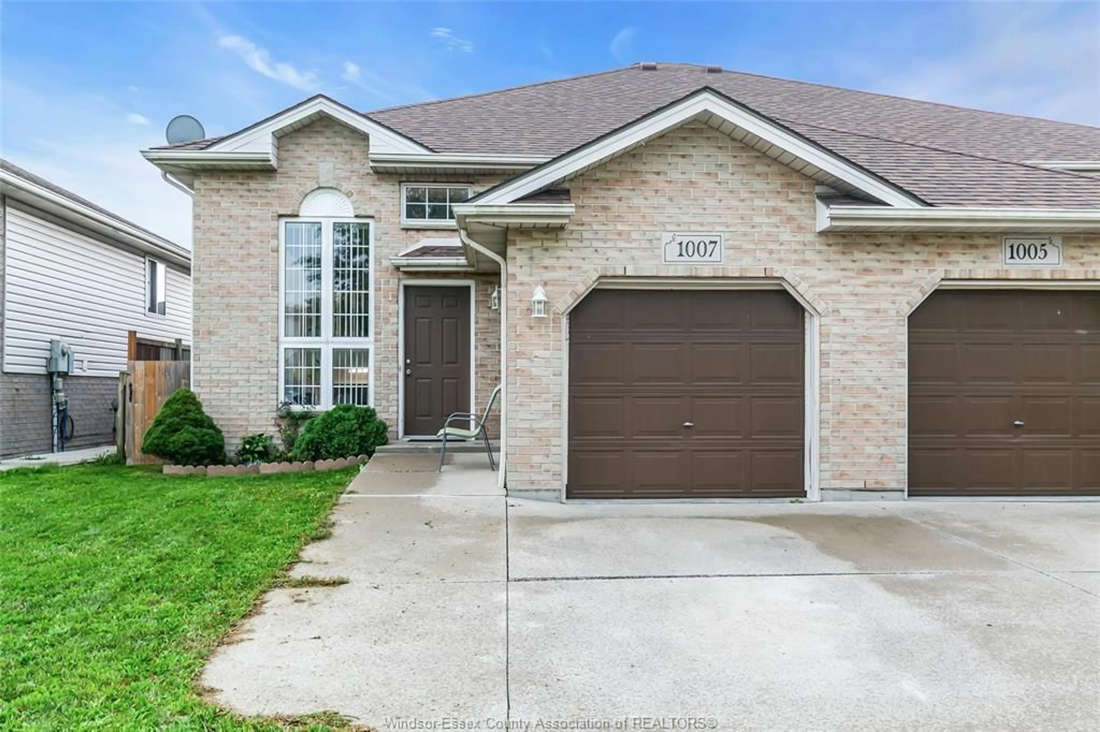 Home with brick exterior material, street for 1007 SILVERDALE, Windsor Ontario N9G 2R9