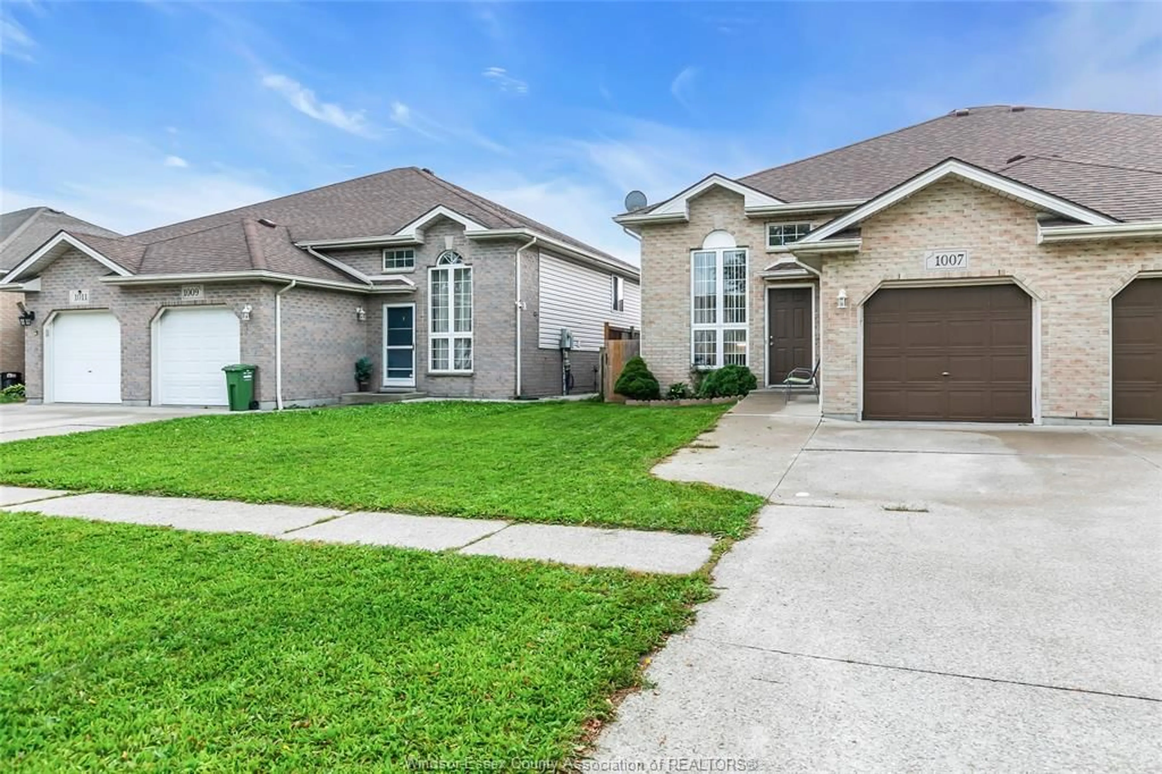 Home with brick exterior material, street for 1007 SILVERDALE, Windsor Ontario N9G 2R9