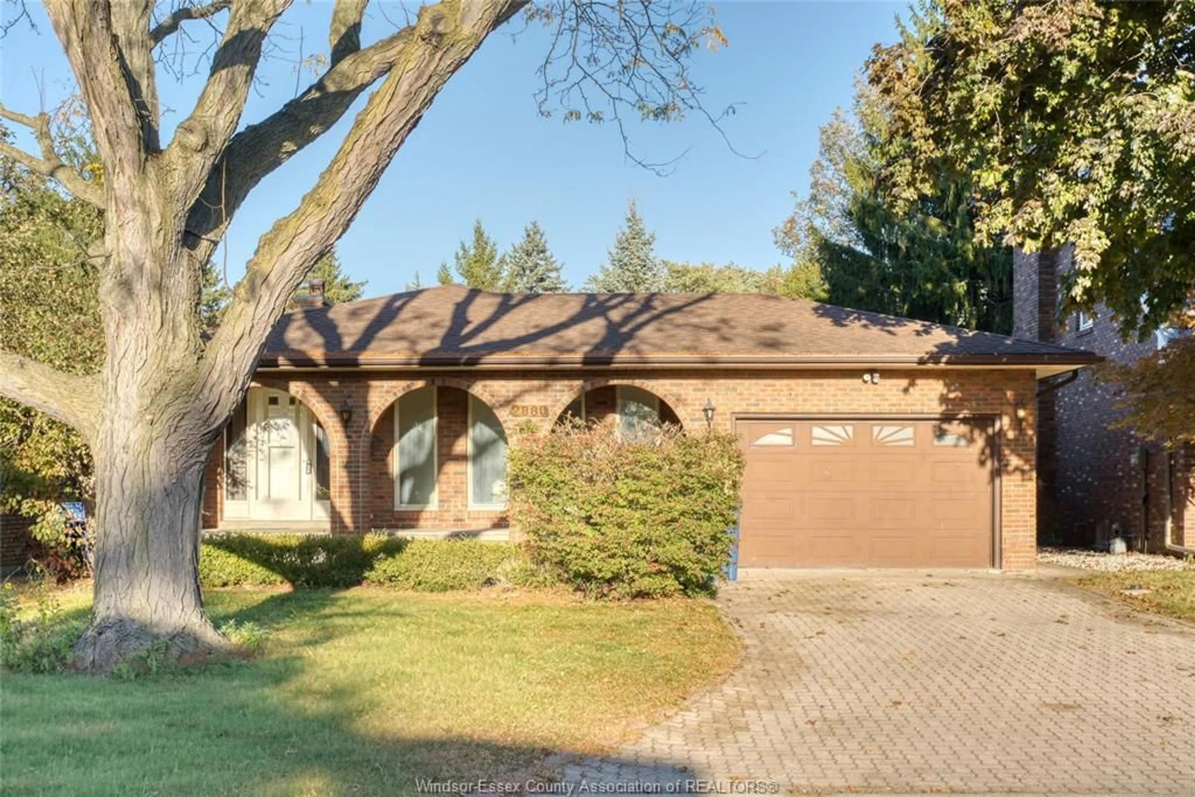 Home with brick exterior material, street for 2880 ST. CLAIR Ave, Windsor Ontario N9E 4B4