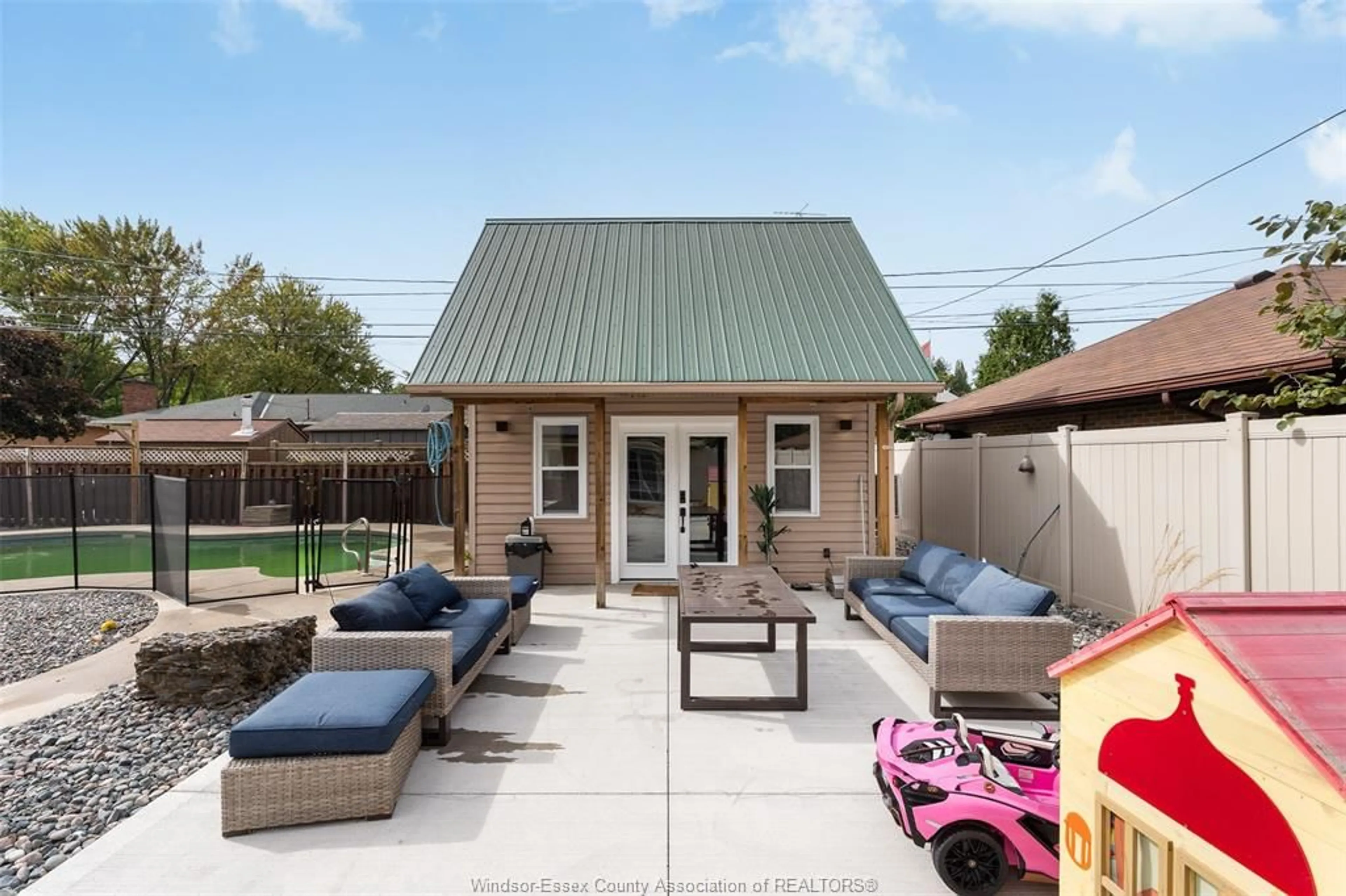 Patio, street for 2767 BUCKINGHAM, Windsor Ontario N8T 2C1