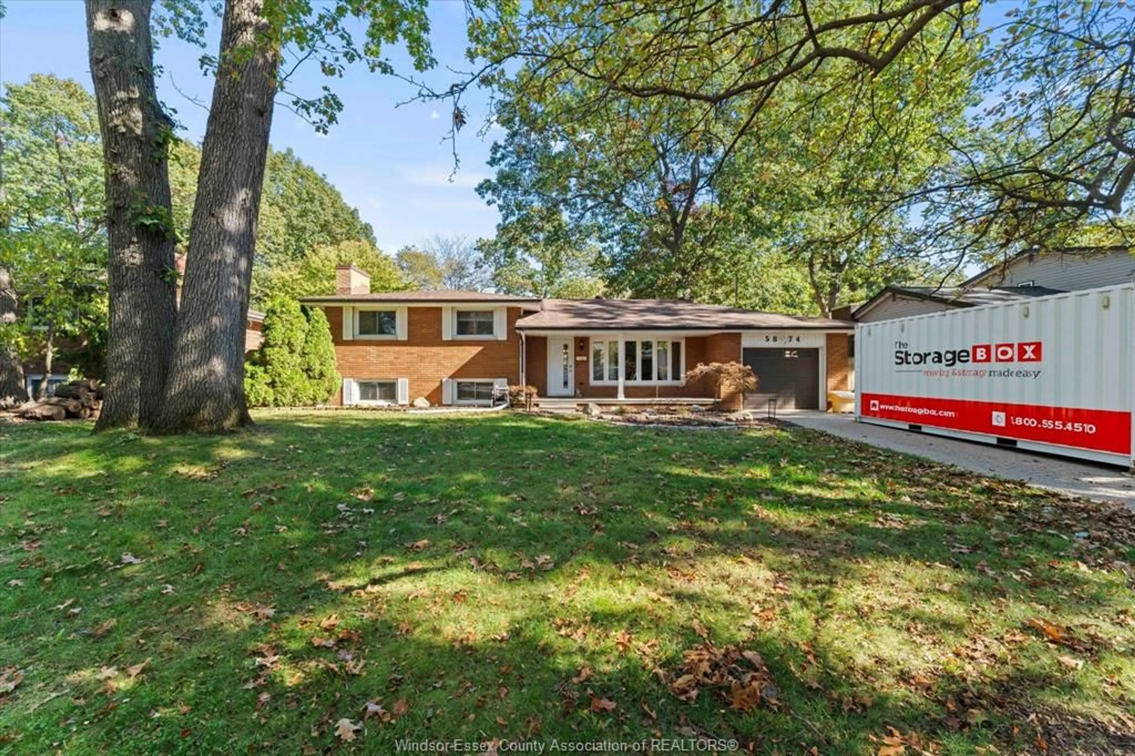 Home with brick exterior material, unknown for 5874 DALTON Ave, LaSalle Ontario N9H 1N1