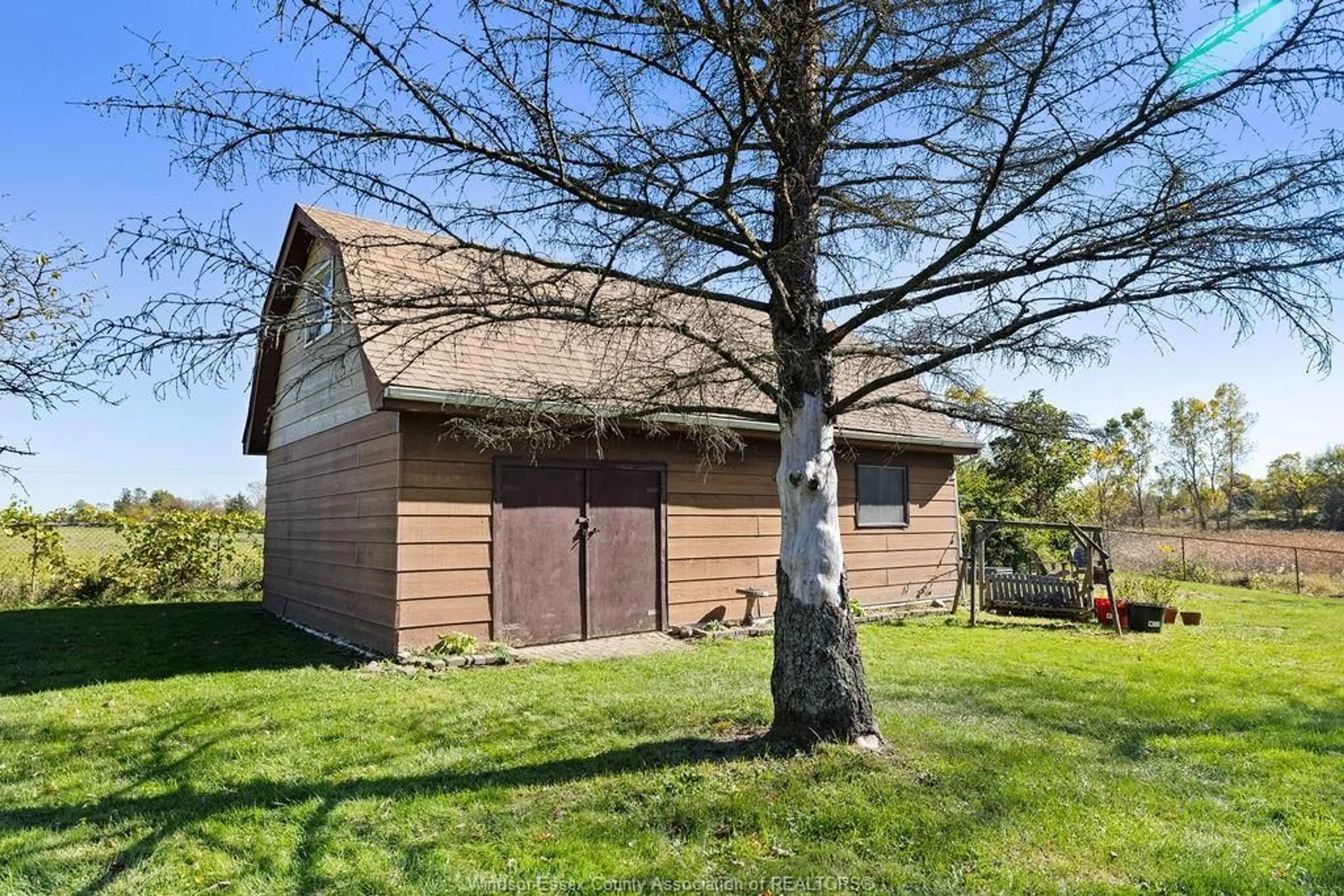 Shed for 2434 COUNTY RD 27, Lakeshore Ontario N0R 1V0
