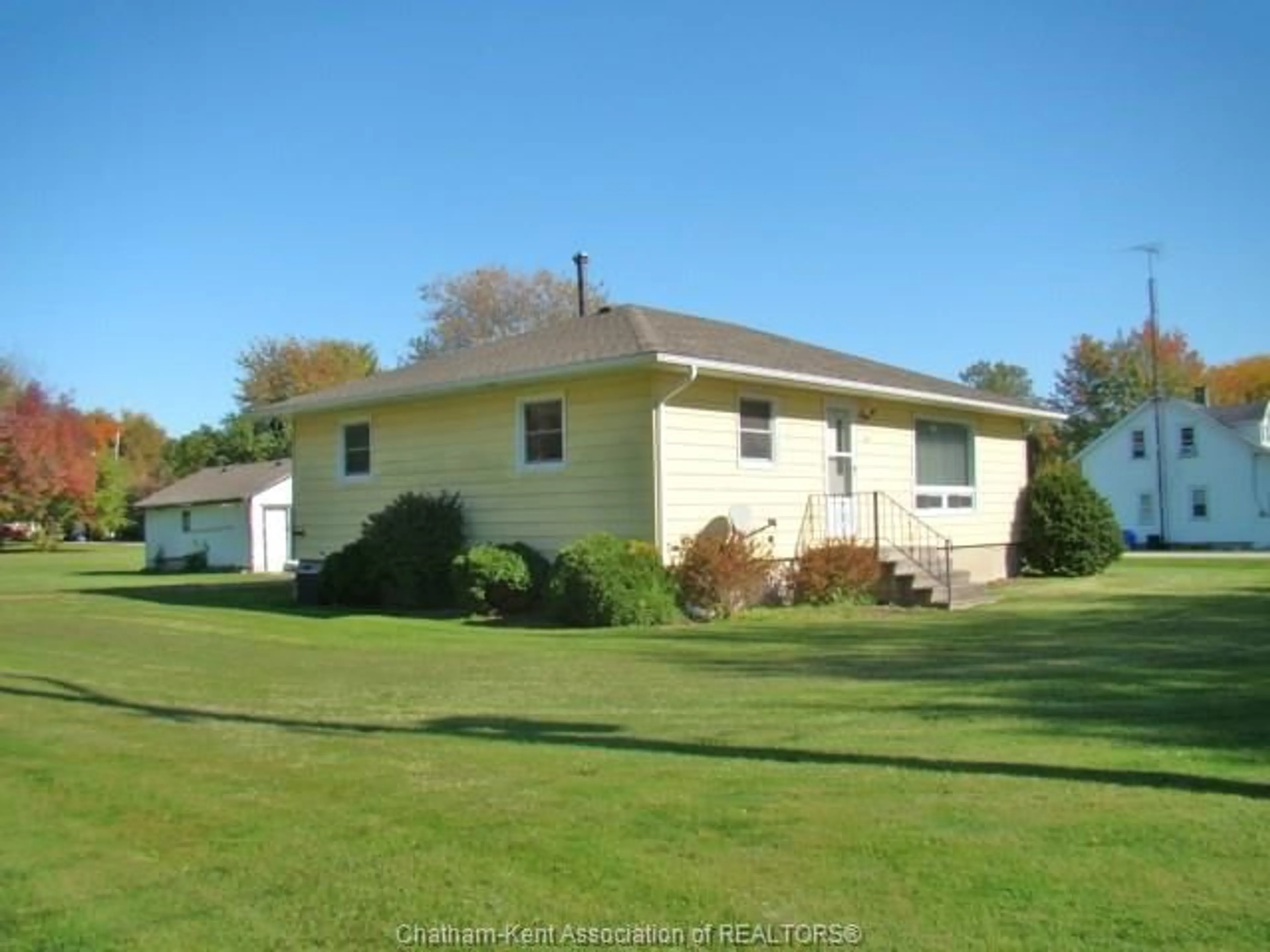 A pic from outside/outdoor area/front of a property/back of a property/a pic from drone, water/lake/river/ocean view for 19159 TYLEE St, Morpeth Ontario N0P 1X0