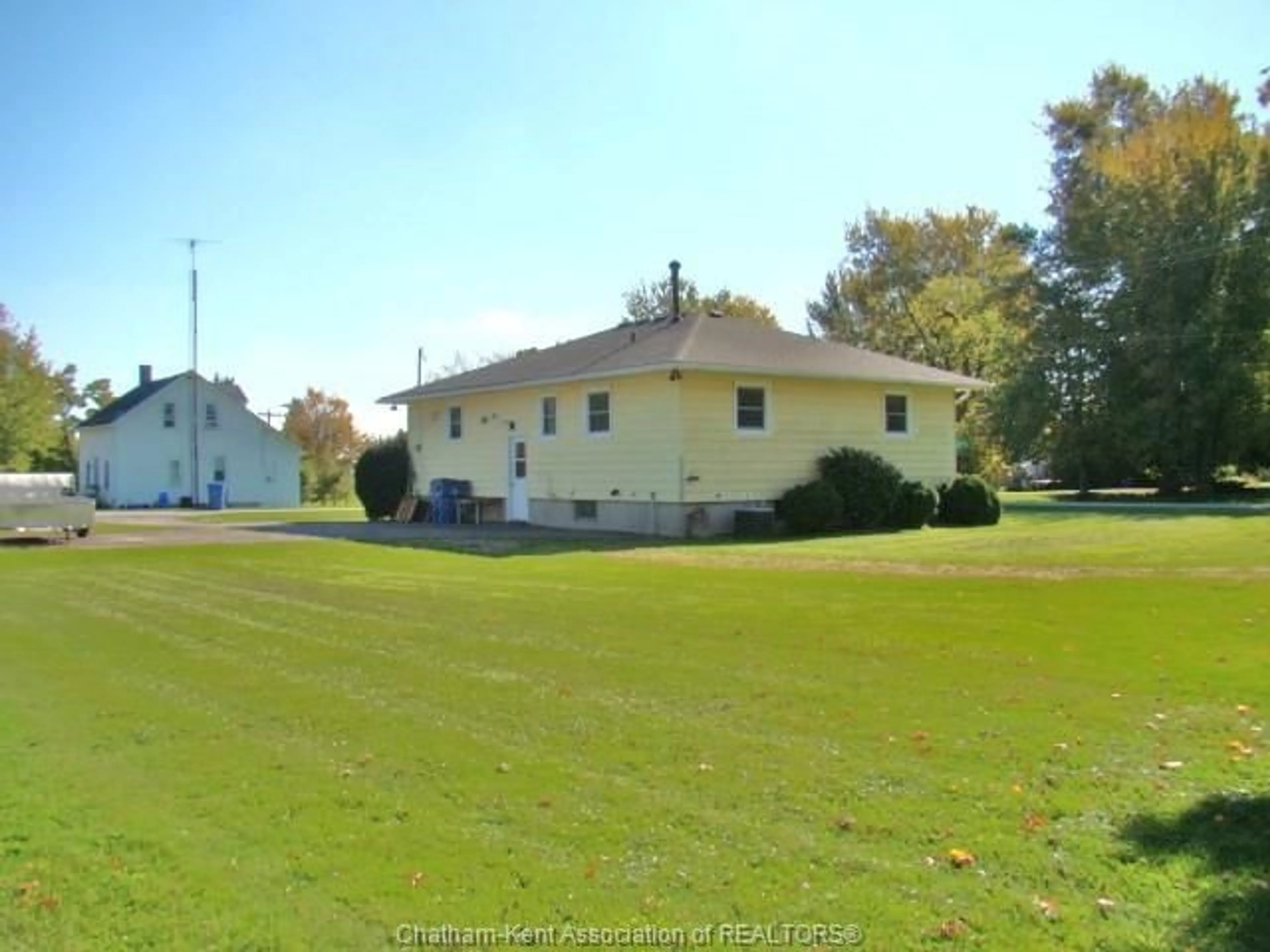 A pic from outside/outdoor area/front of a property/back of a property/a pic from drone, unknown for 19159 TYLEE St, Morpeth Ontario N0P 1X0