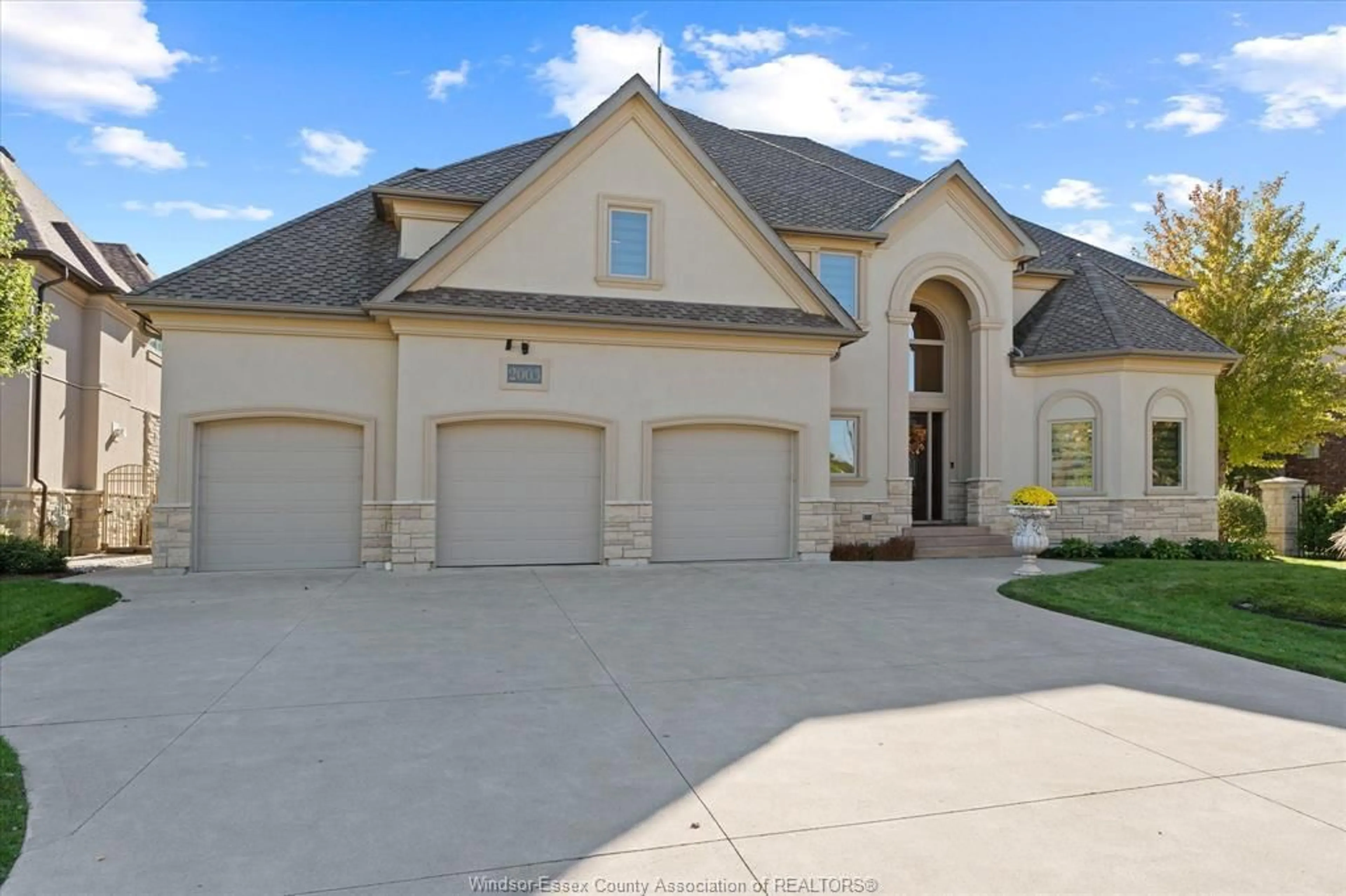 Home with brick exterior material, street for 2003 SERENITY Cir, LaSalle Ontario N9H 0C6