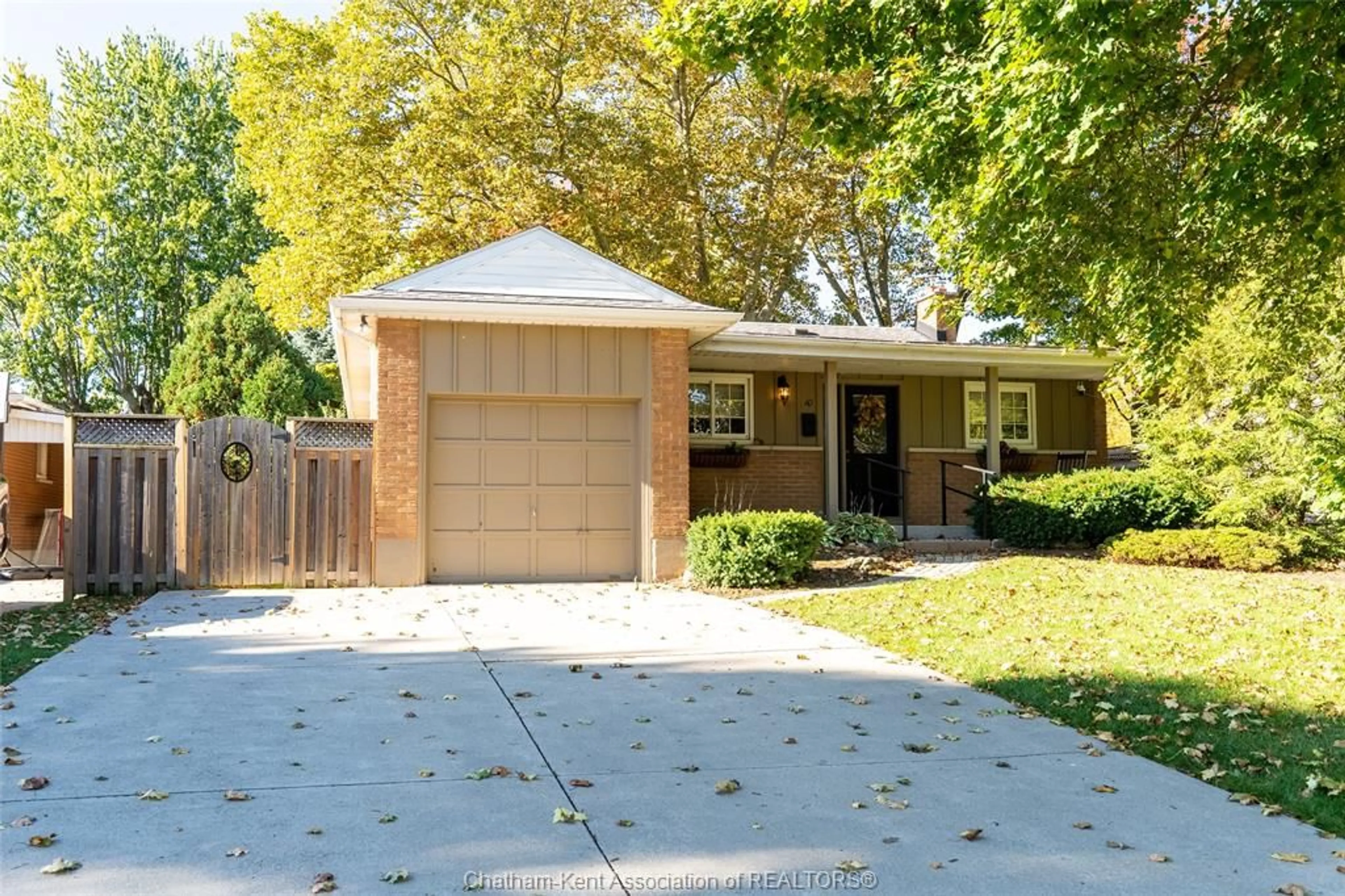 Home with brick exterior material, street for 10 Souriquois St, Chatham Ontario N7M 2T2