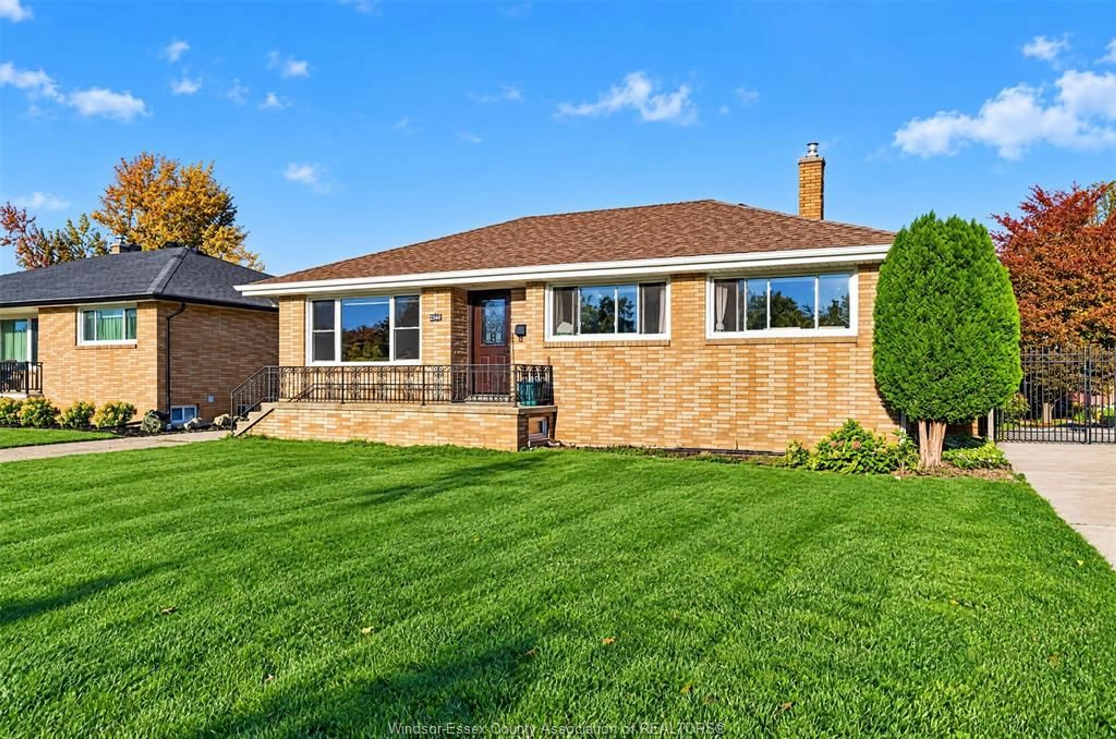 Home with brick exterior material, street for 2346 LEONARD, Windsor Ontario N8W 4L7
