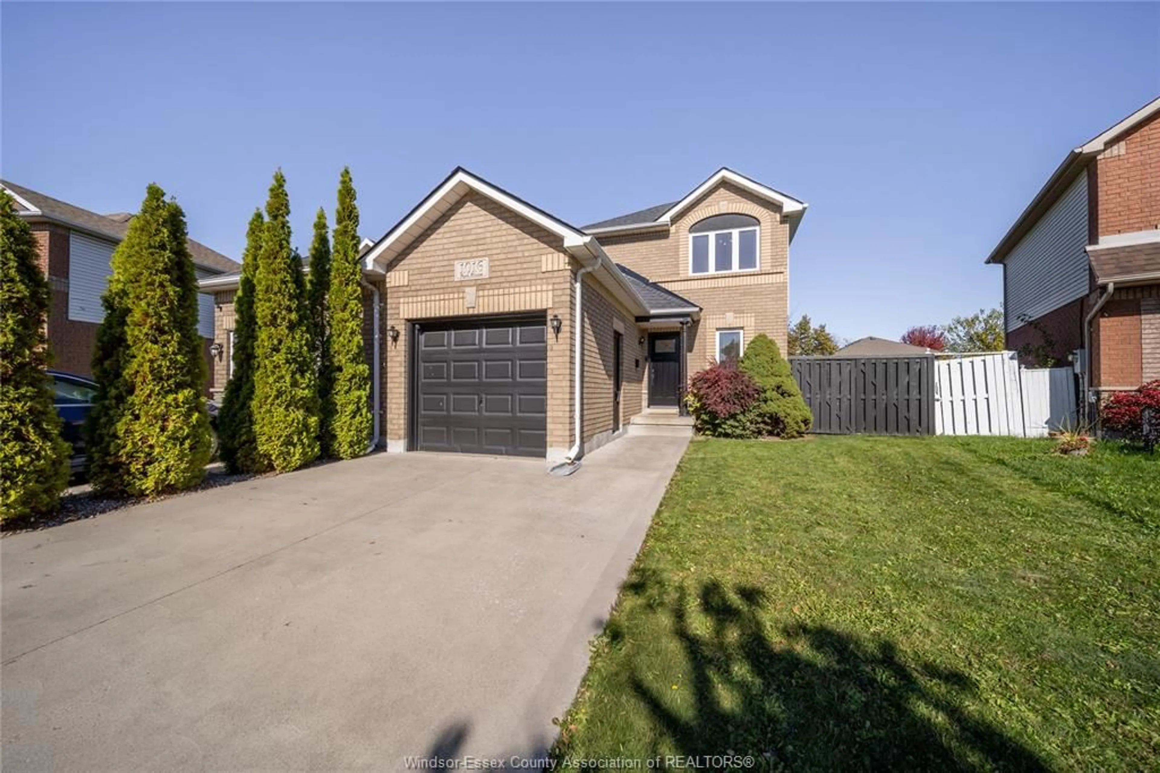Home with brick exterior material, street for 1016 PEACH BLOSSOM CRESCENT, Windsor Ontario N9G 2R5