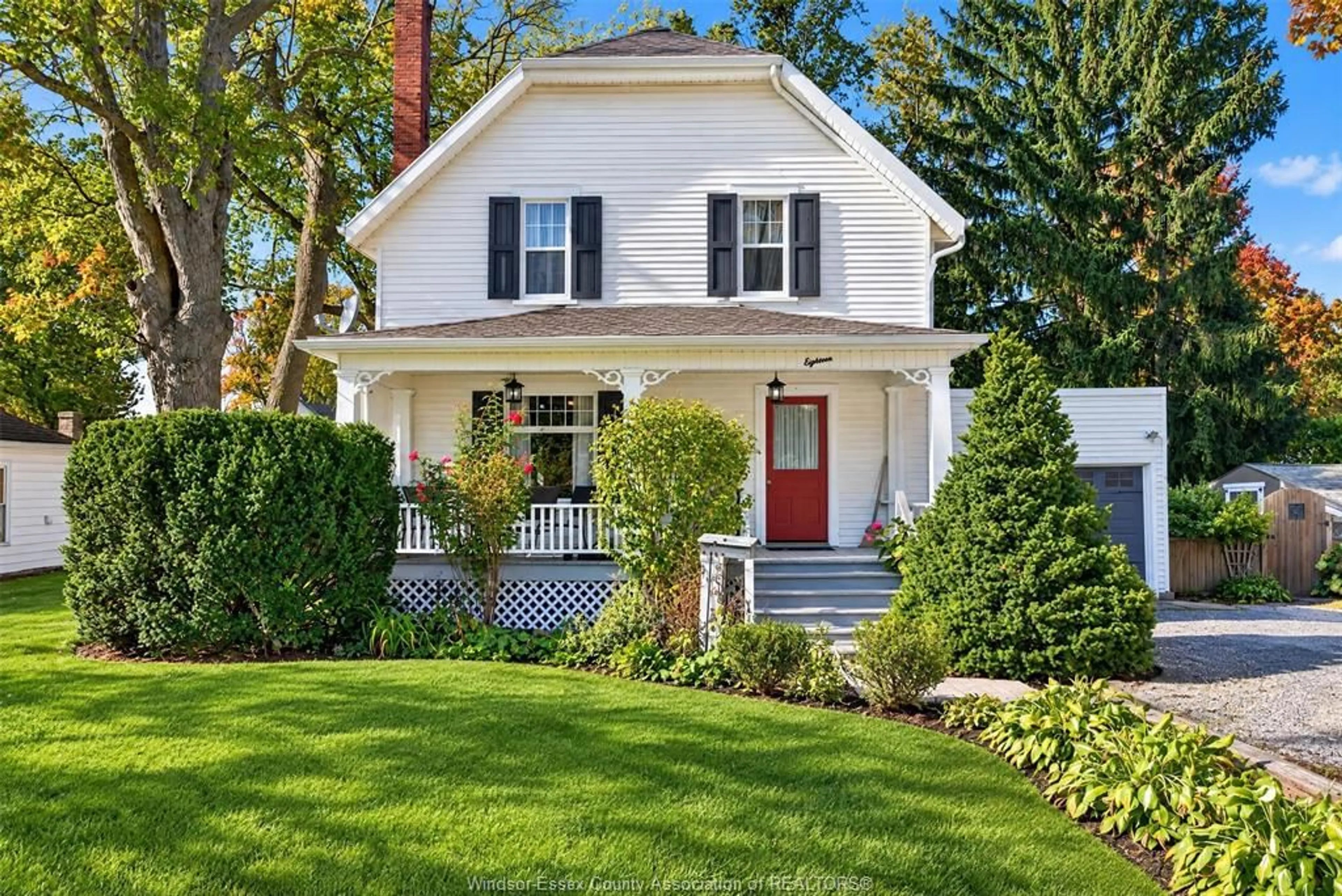 Home with vinyl exterior material, street for 18 JANE St, Ridgetown Ontario N0P 2C0