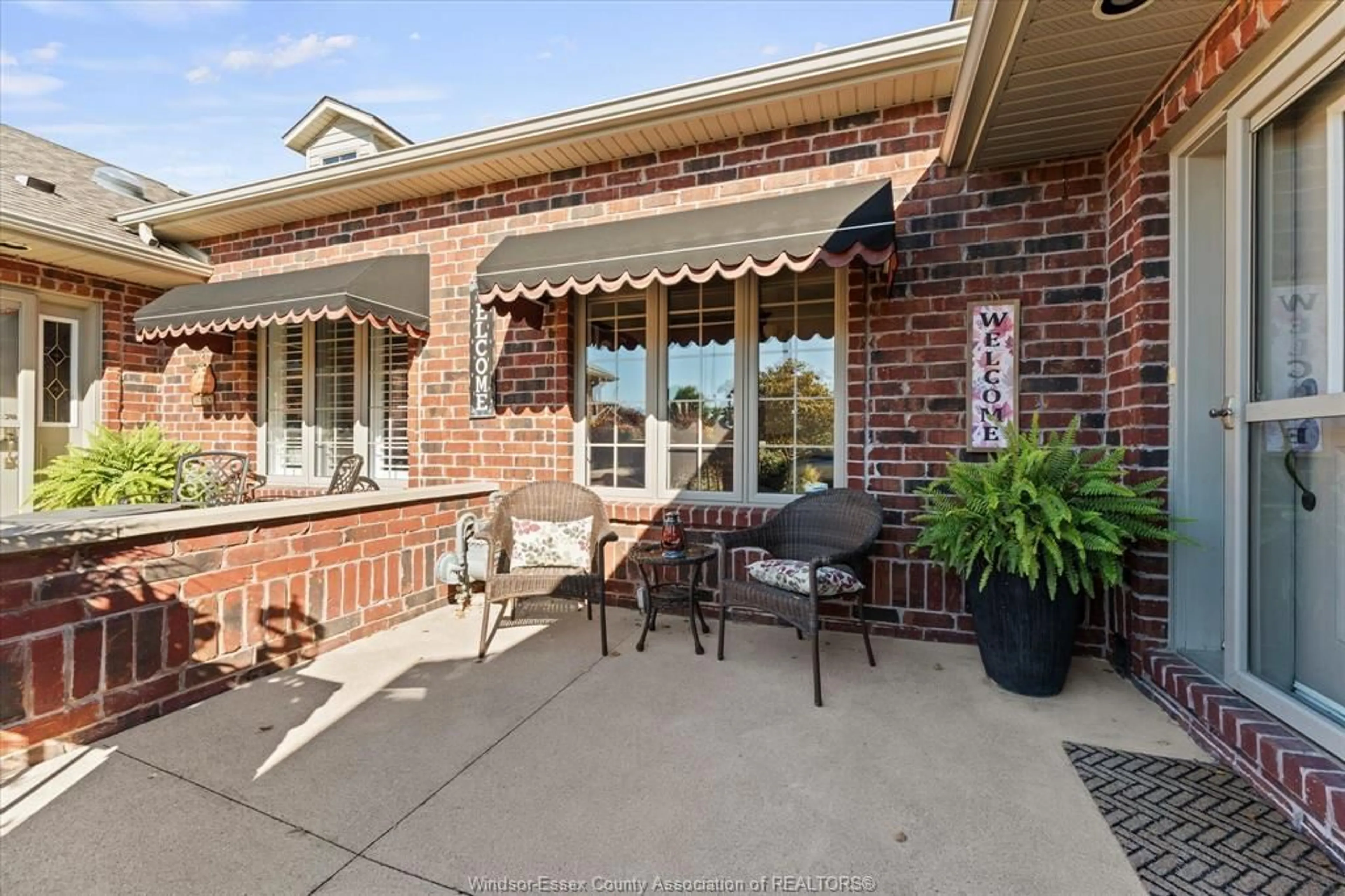 Home with brick exterior material, water/lake/river/ocean view for 354 COOPER Cres, Belle River Ontario N8L 0P5