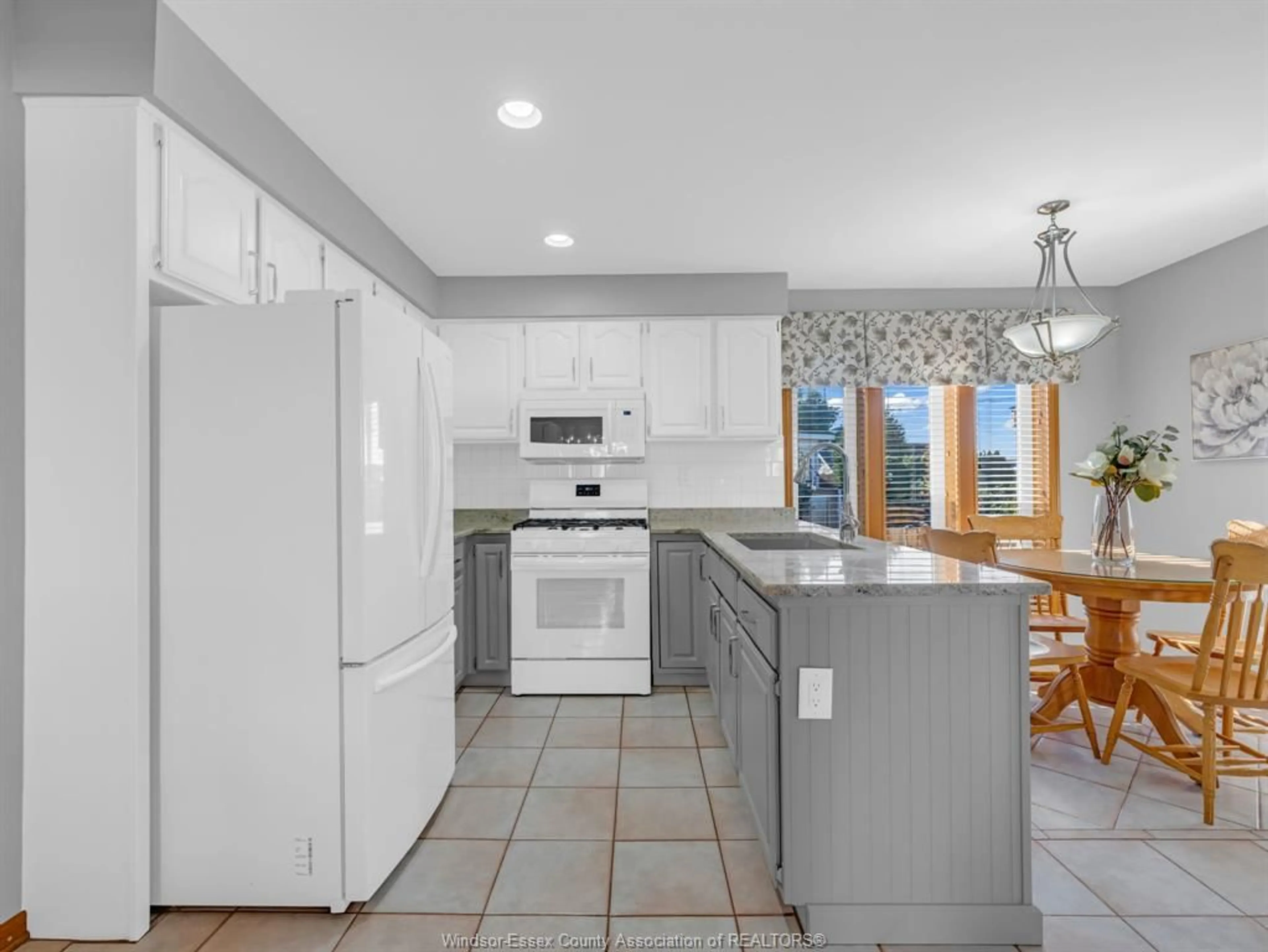 Open concept kitchen, ceramic/tile floor for 1107 Janette ..., Windsor Ontario N9A 5A6
