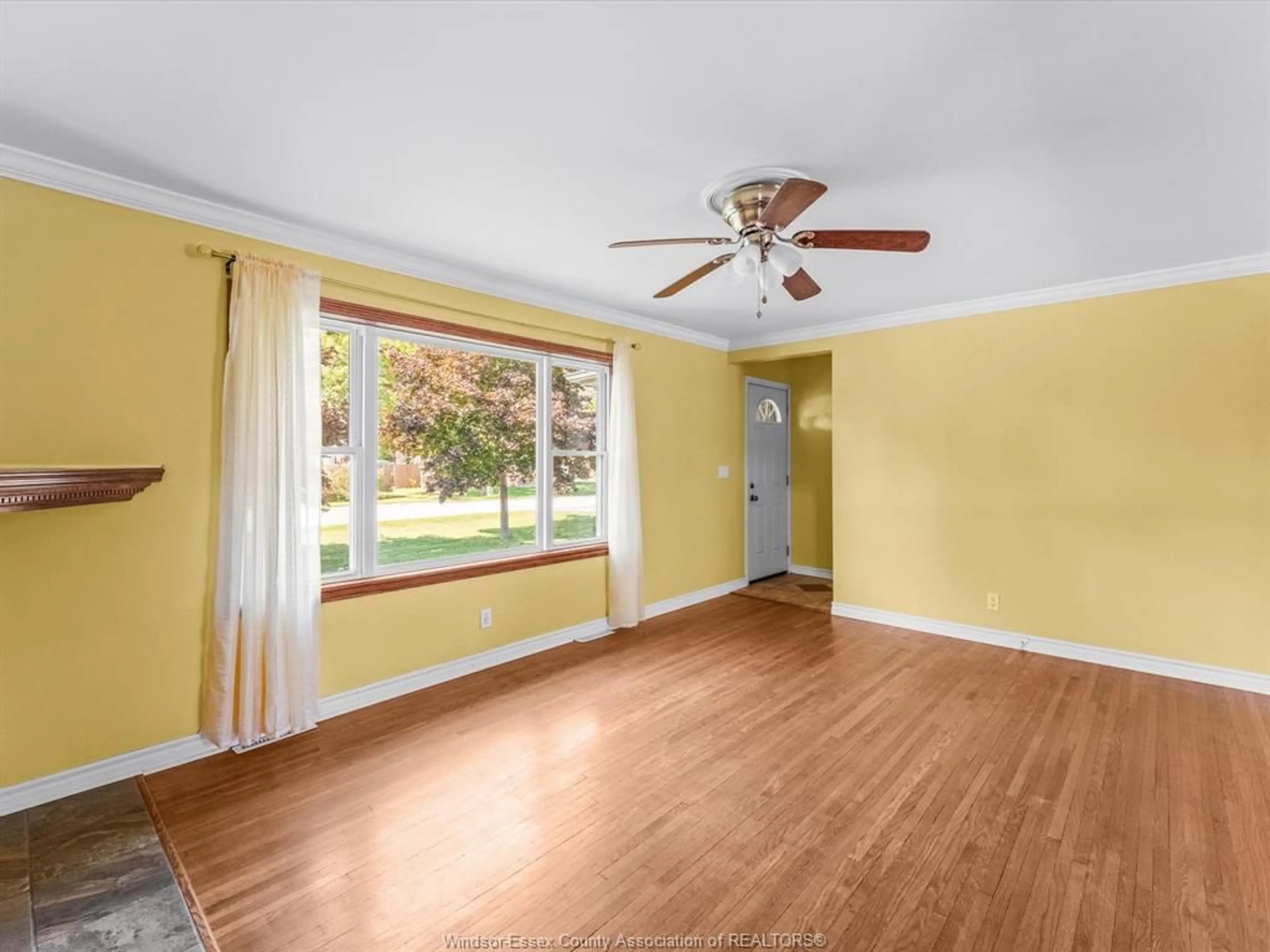 A pic of a room for 230 CARUHEL, Lakeshore Ontario N0R 1A0