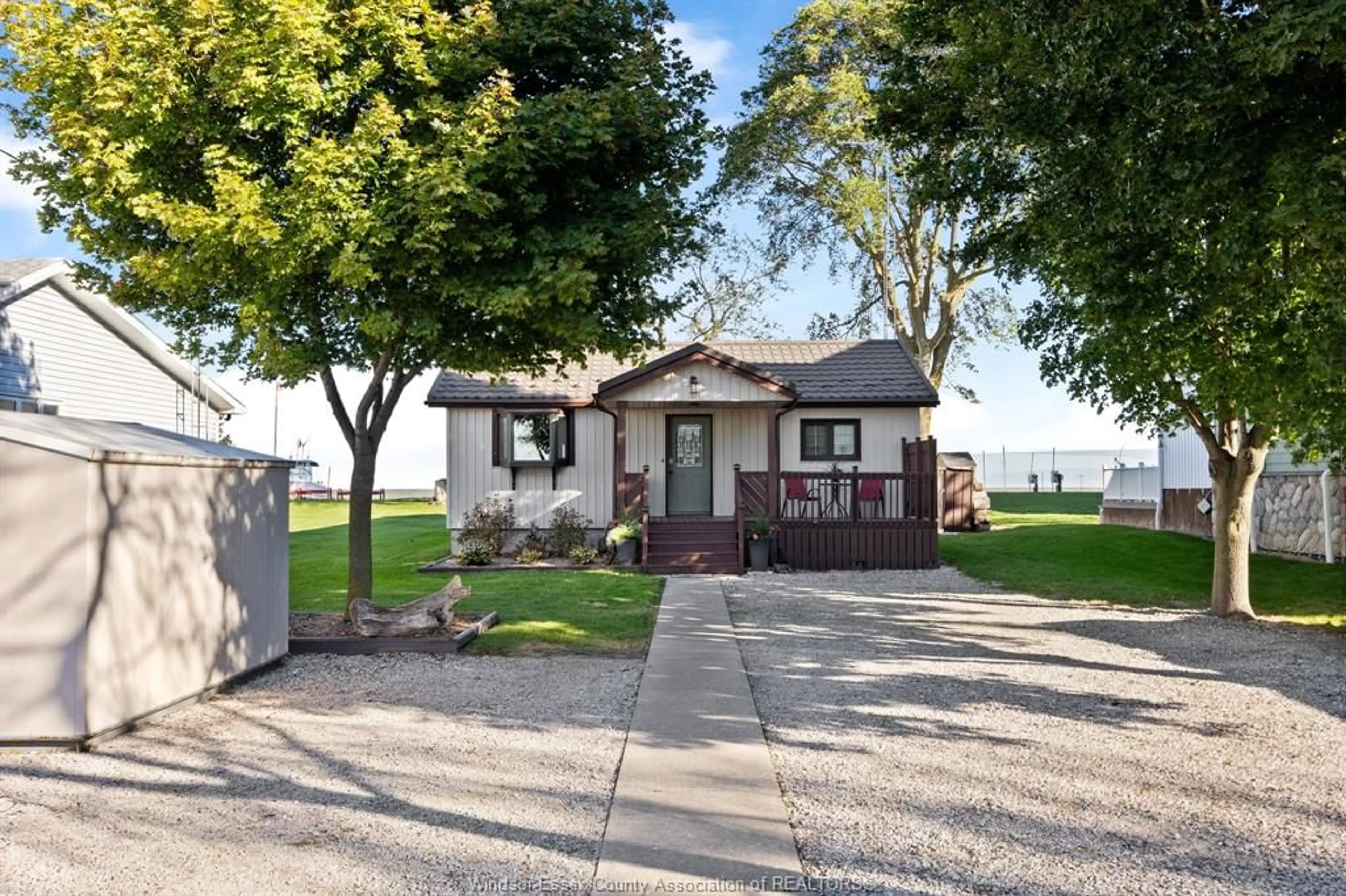 Home with vinyl exterior material, water/lake/river/ocean view for 10780 ST. CLAIR Rd, Lakeshore Ontario N0R 1A0