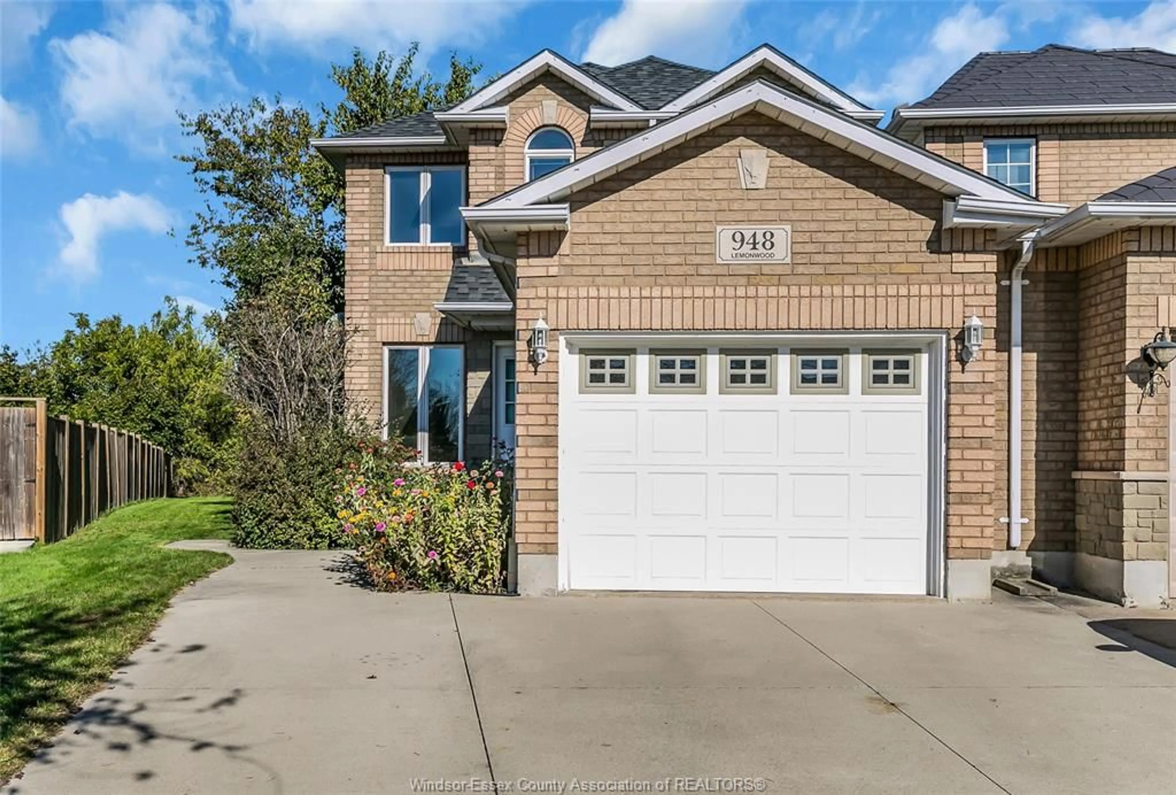 Home with brick exterior material, street for 948 LEMONWOOD, Windsor Ontario N9G 2R6