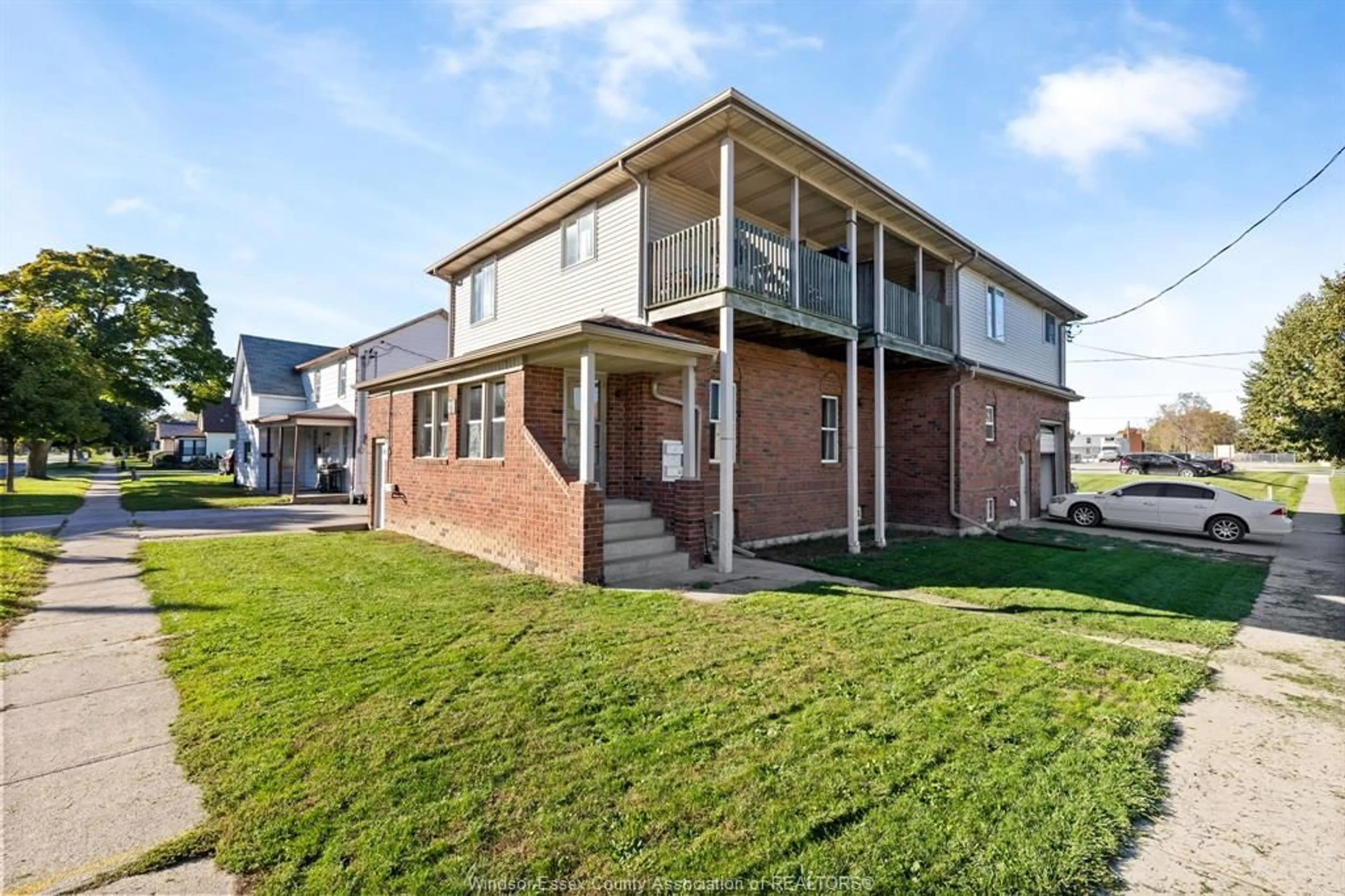 Home with brick exterior material, street for 25 CLARK St, Leamington Ontario N8H 1E6