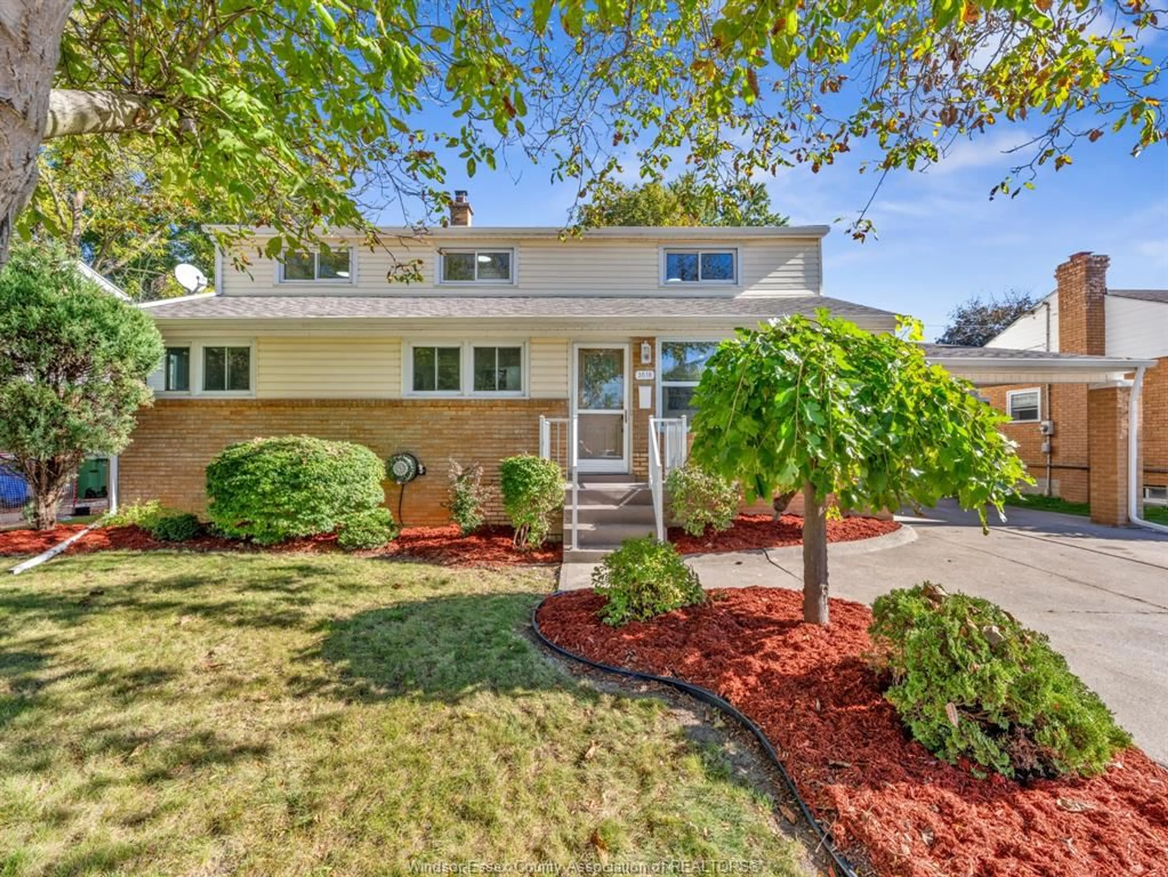 Home with brick exterior material, street for 3518 WOODLAND Ave, Windsor Ontario N9E 1Z8