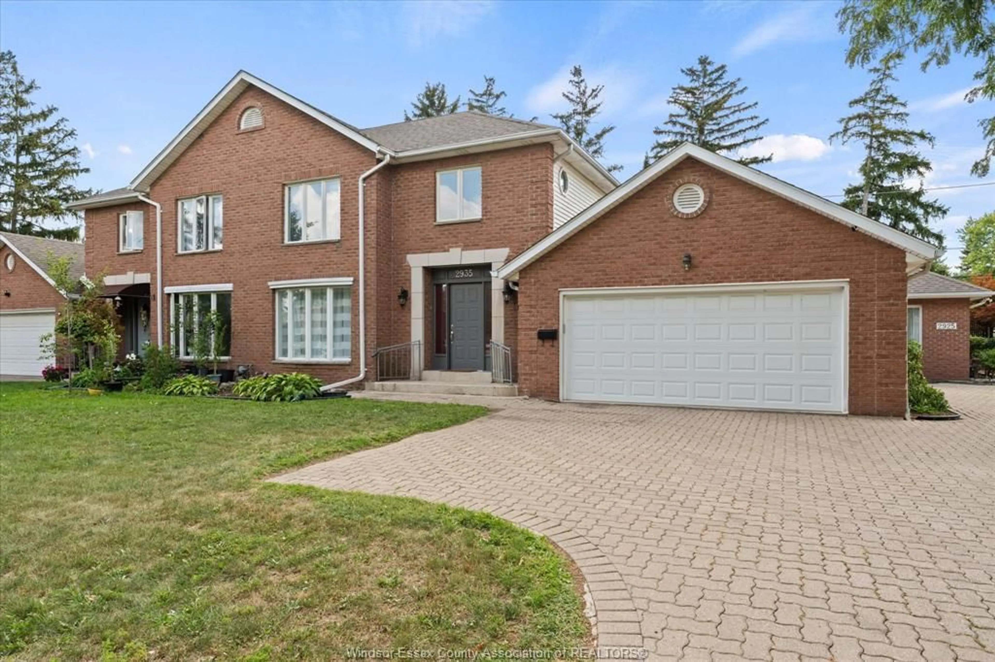 Home with brick exterior material, street for 2935 MCKAY Ave, Windsor Ontario N9E 2R1