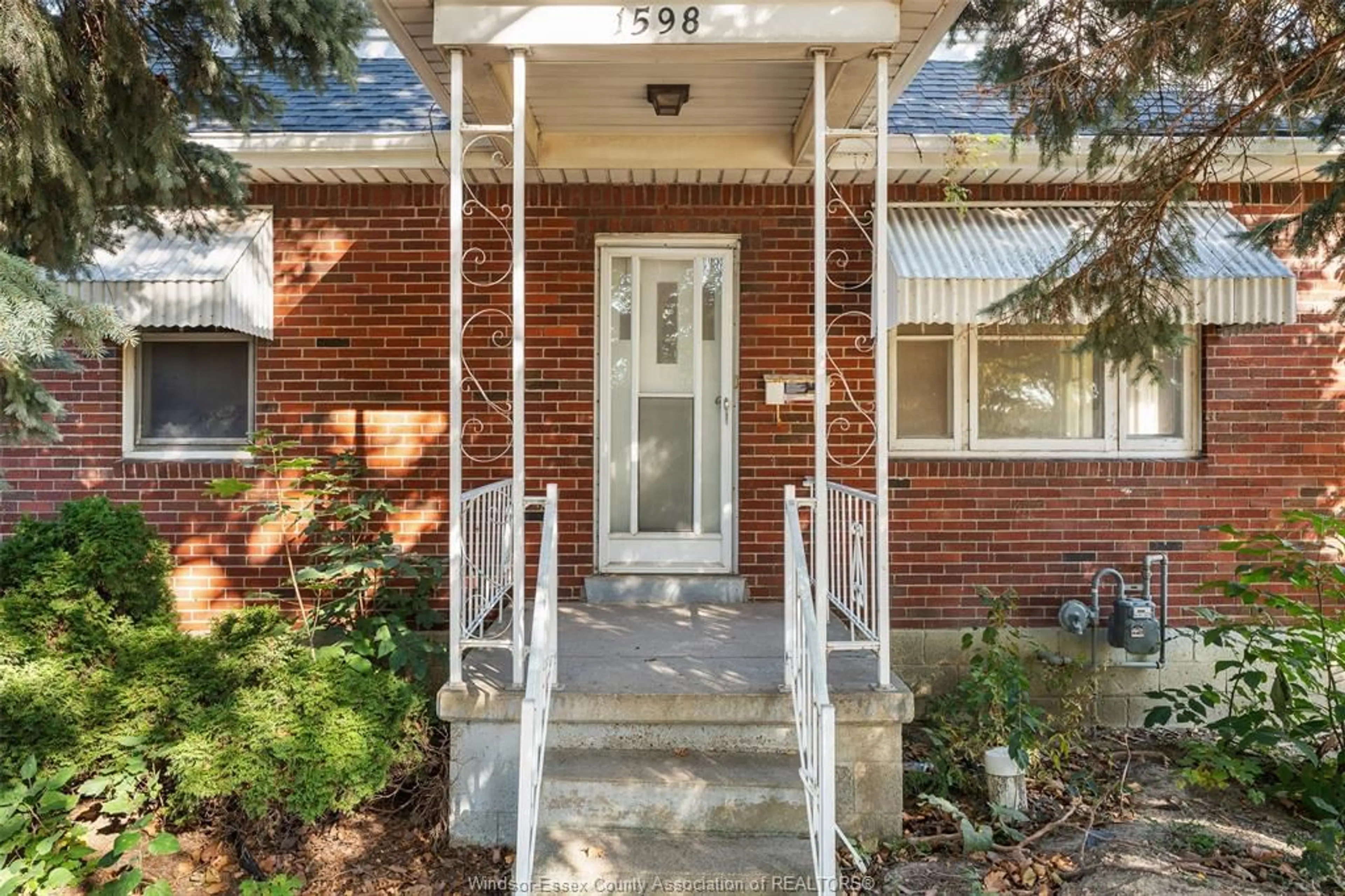 Home with brick exterior material, street for 1598 Randolph Ave, Windsor Ontario N9B 2V6