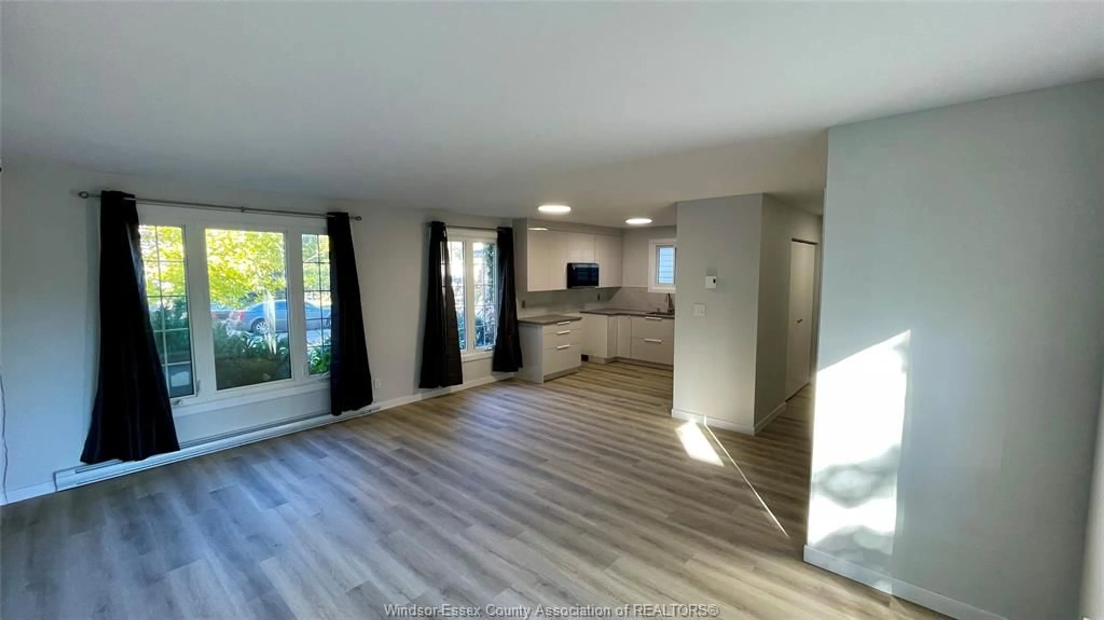 A pic of a room for 1545 Bayswater Cres, Windsor Ontario N8S 4K5
