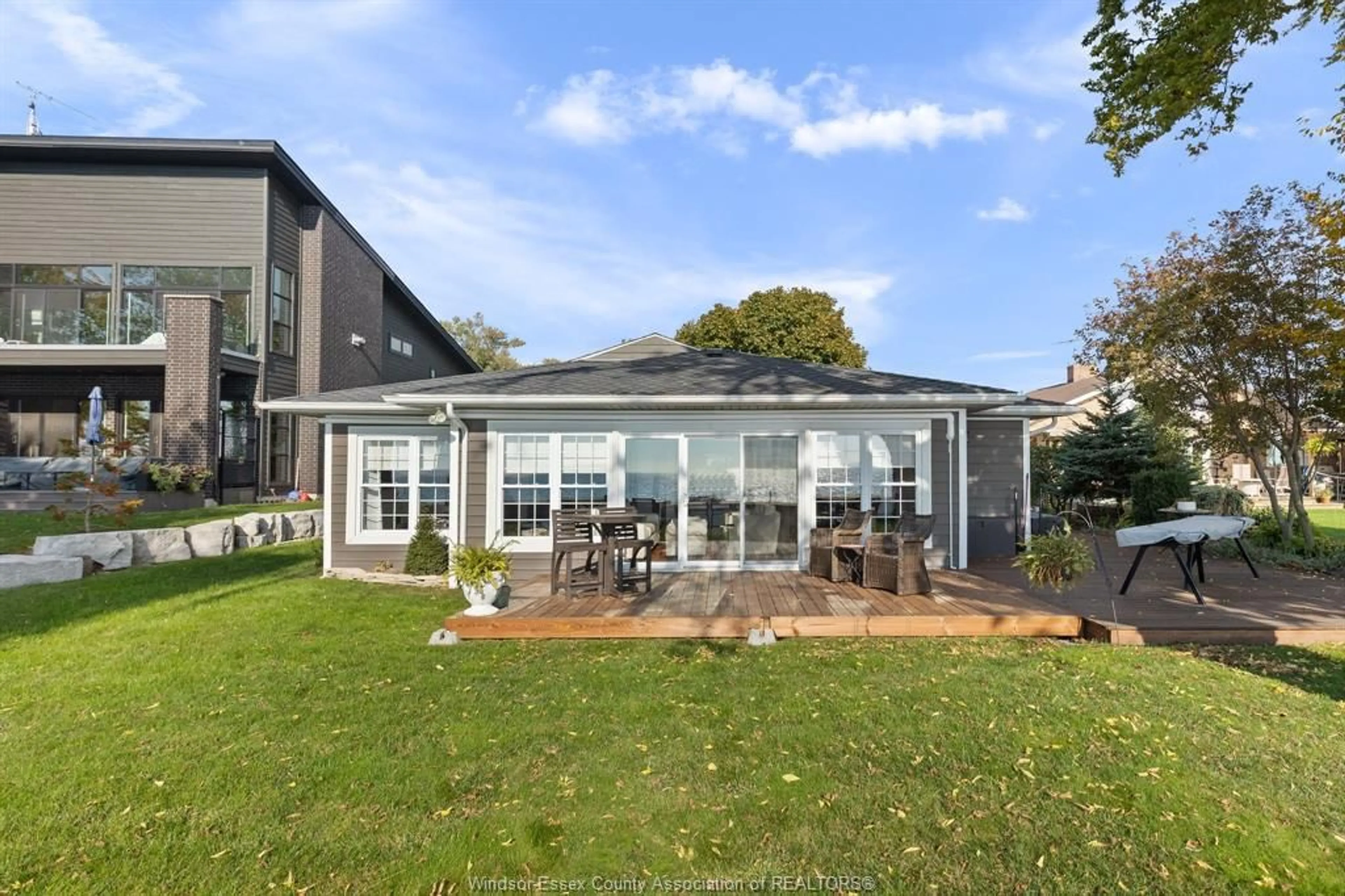 A pic from outside/outdoor area/front of a property/back of a property/a pic from drone, water/lake/river/ocean view for 475 LAKECREST Crt, Harrow Ontario N0R 1G0