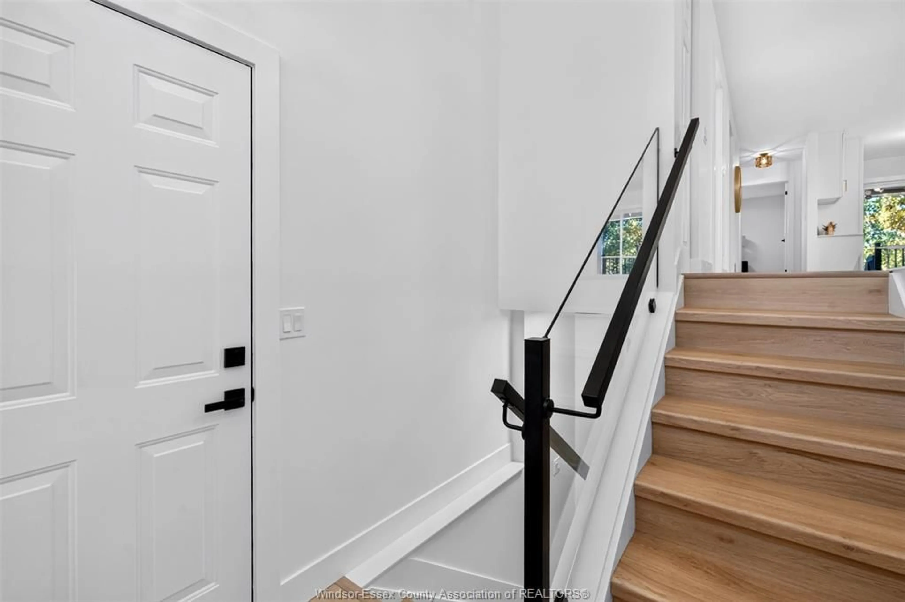 Unknown for 3720 Shinglecreek, Windsor Ontario N8W 5T8