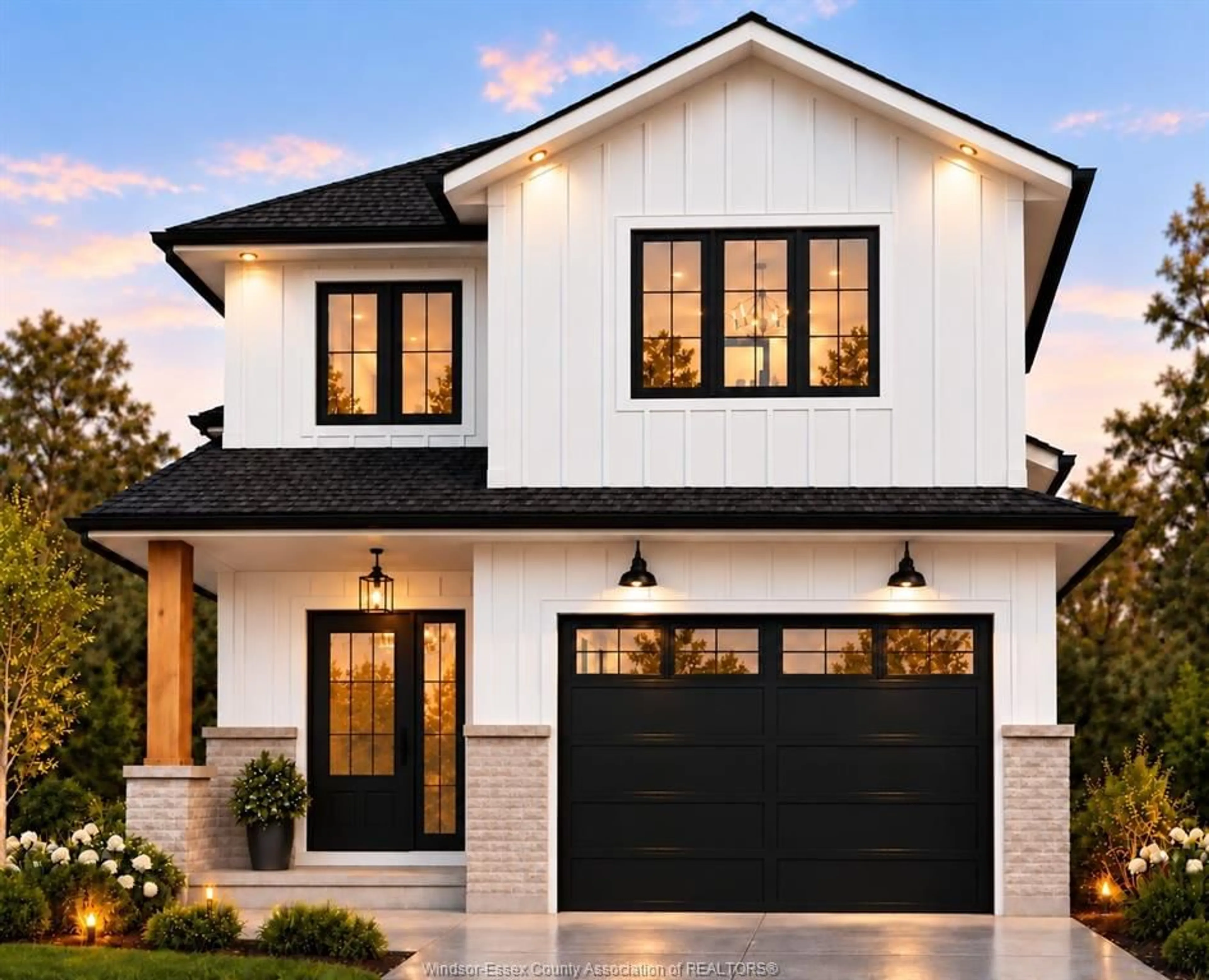Home with vinyl exterior material, street for 368 SIMCOE, Amherstburg Ontario N9V 1N3