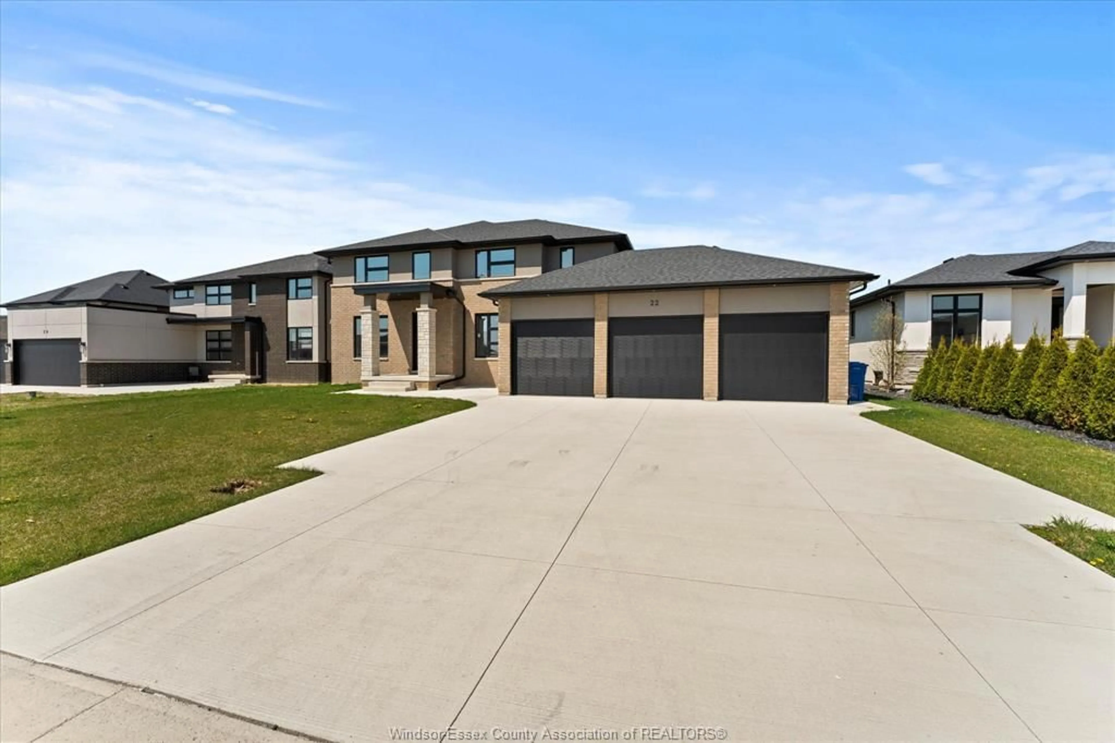 Home with brick exterior material, street for 22 GREGORY Ave, Kingsville Ontario N9Y 0C8
