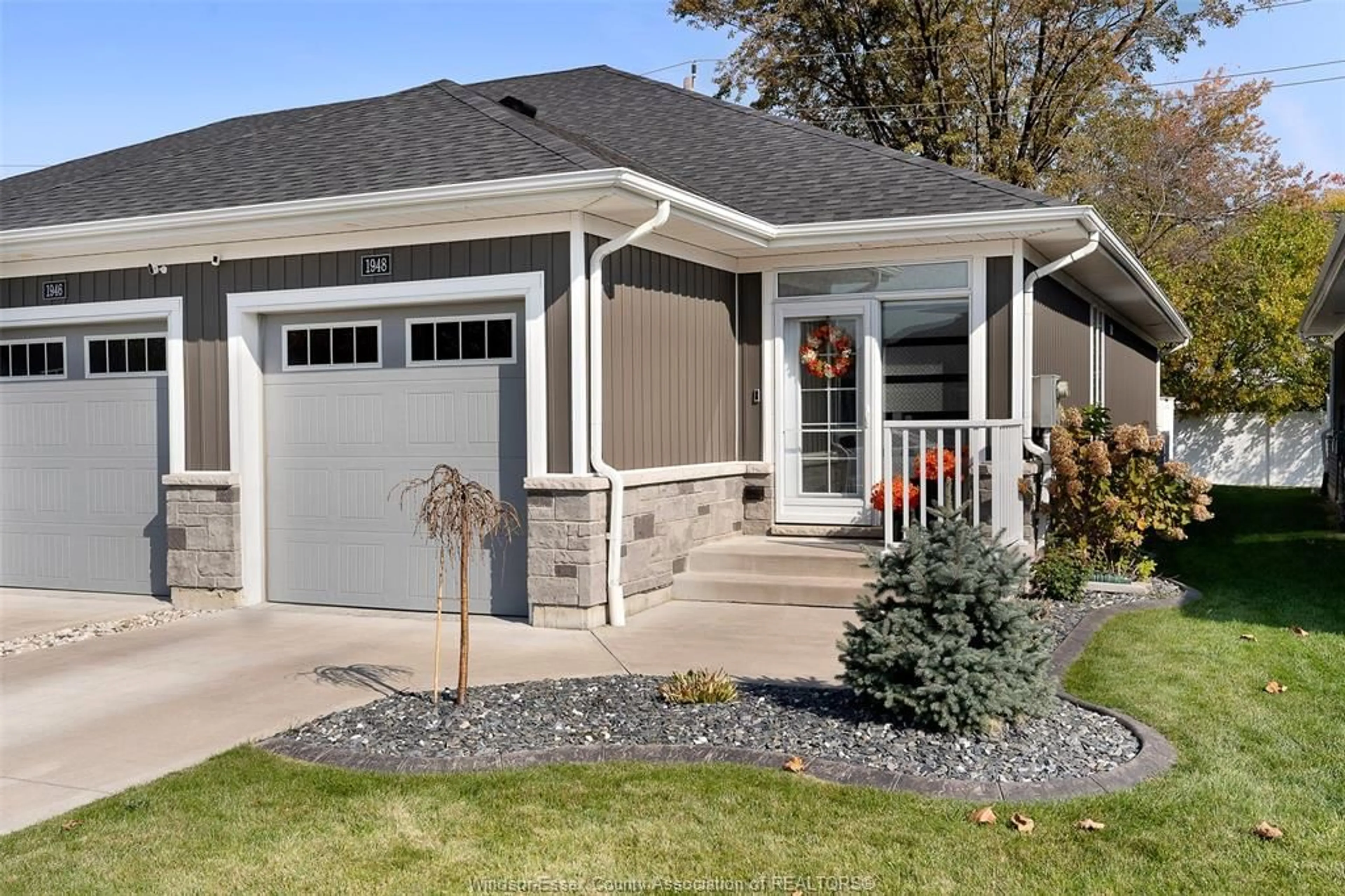 Home with vinyl exterior material, street for 1948 ETHAN COURT, Windsor Ontario N8T 0B3